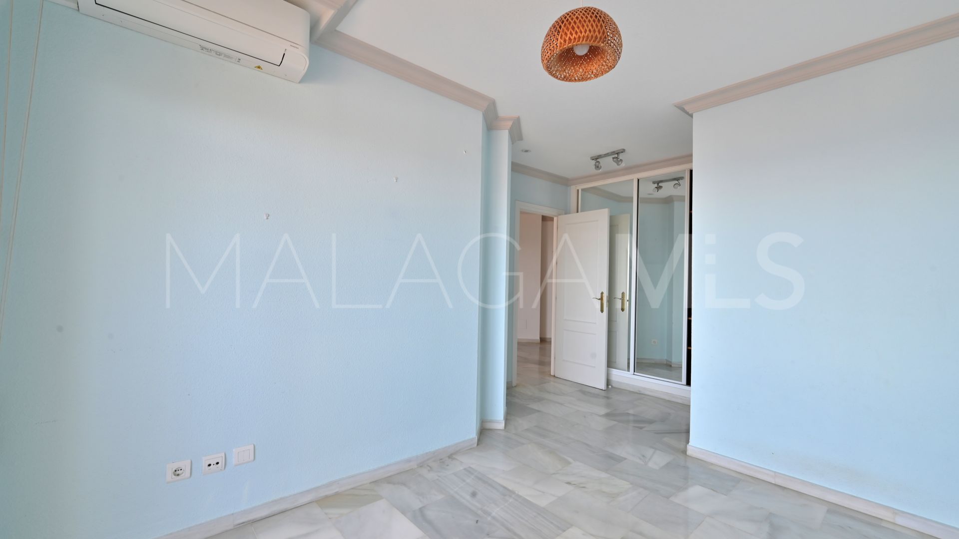 Apartamento for sale de 2 bedrooms in Calahonda