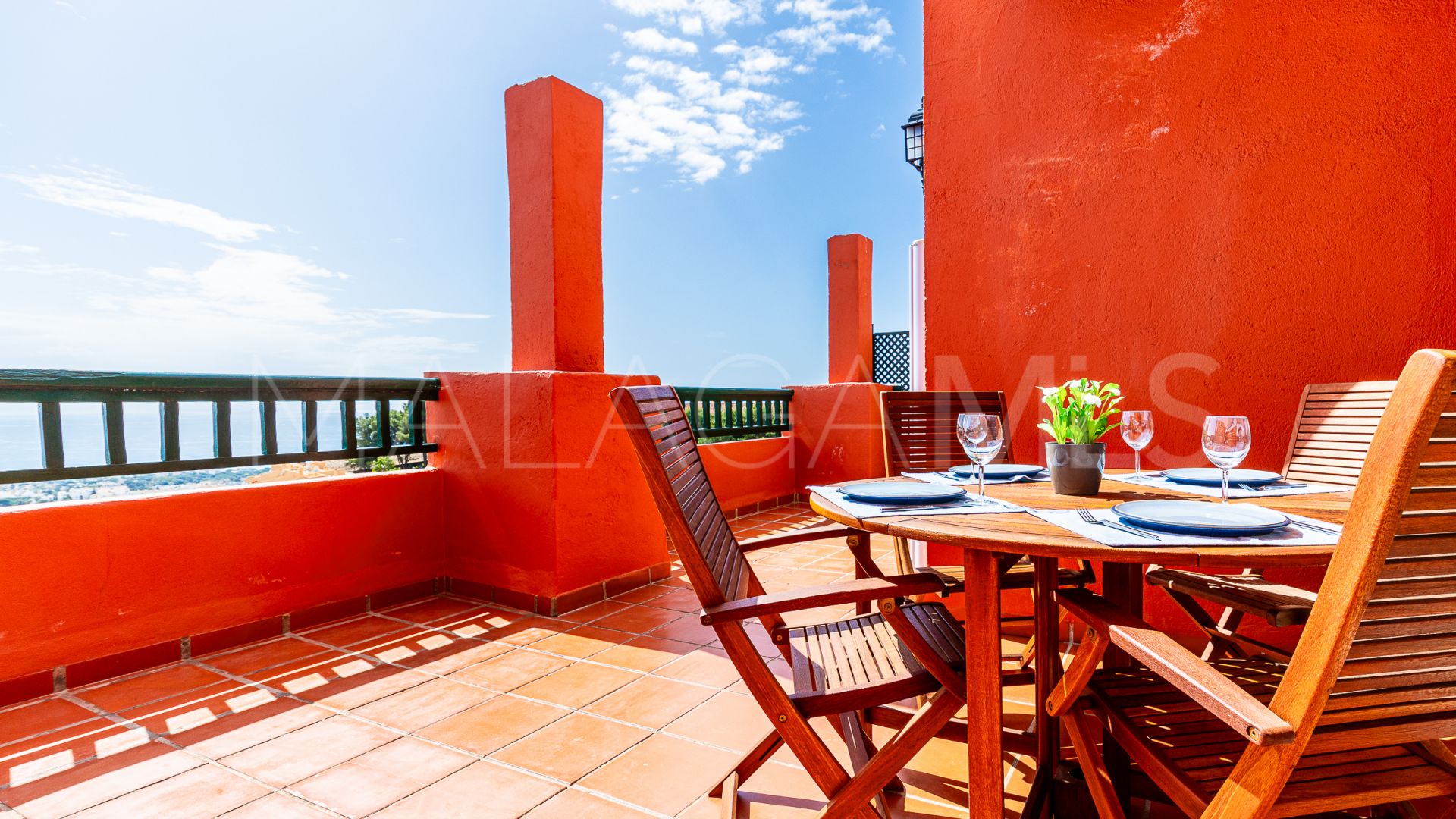 Takvåning for sale in Calahonda