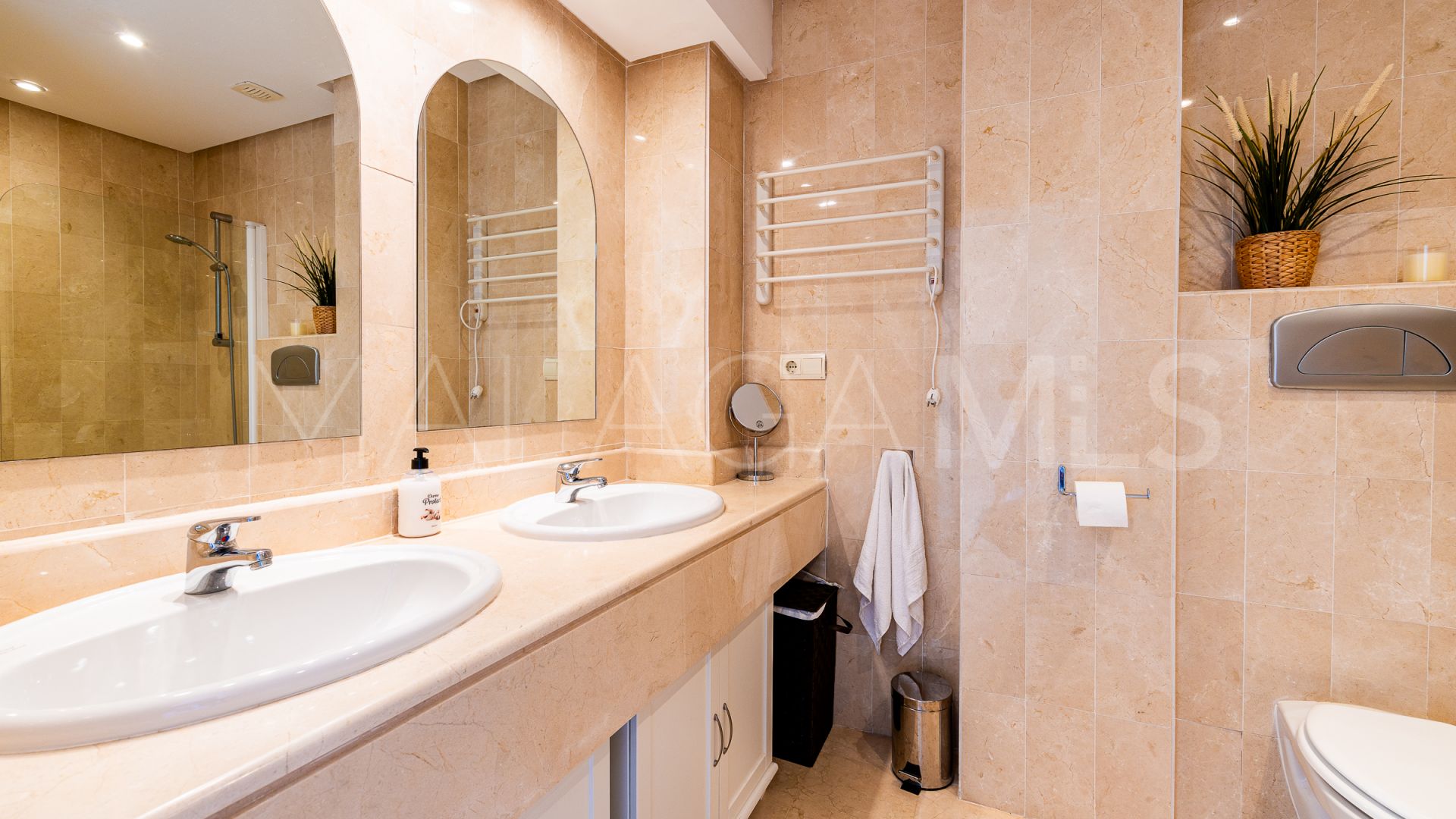 Takvåning for sale in Calahonda