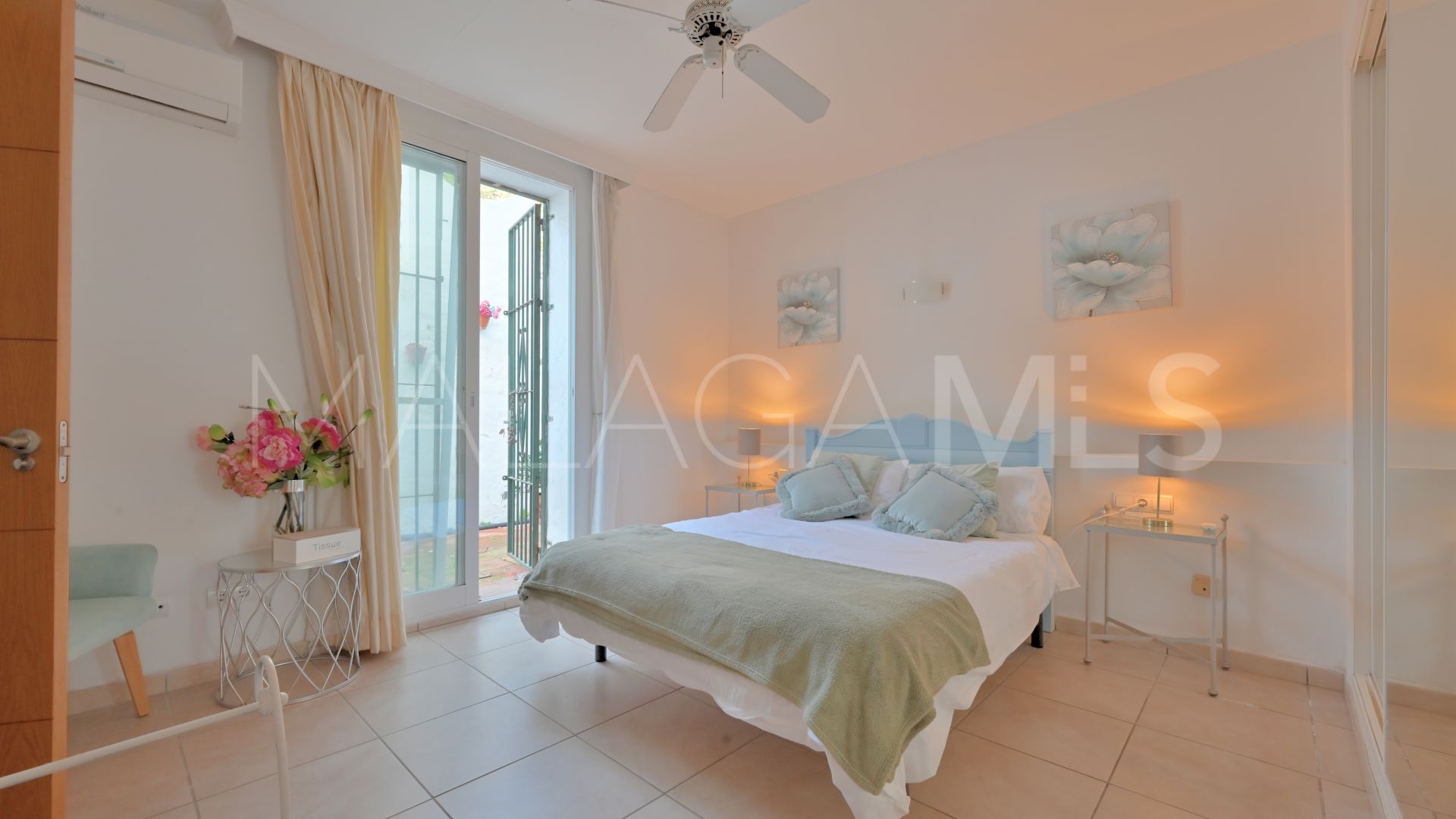 Calahonda, apartamento planta baja with 3 bedrooms a la venta