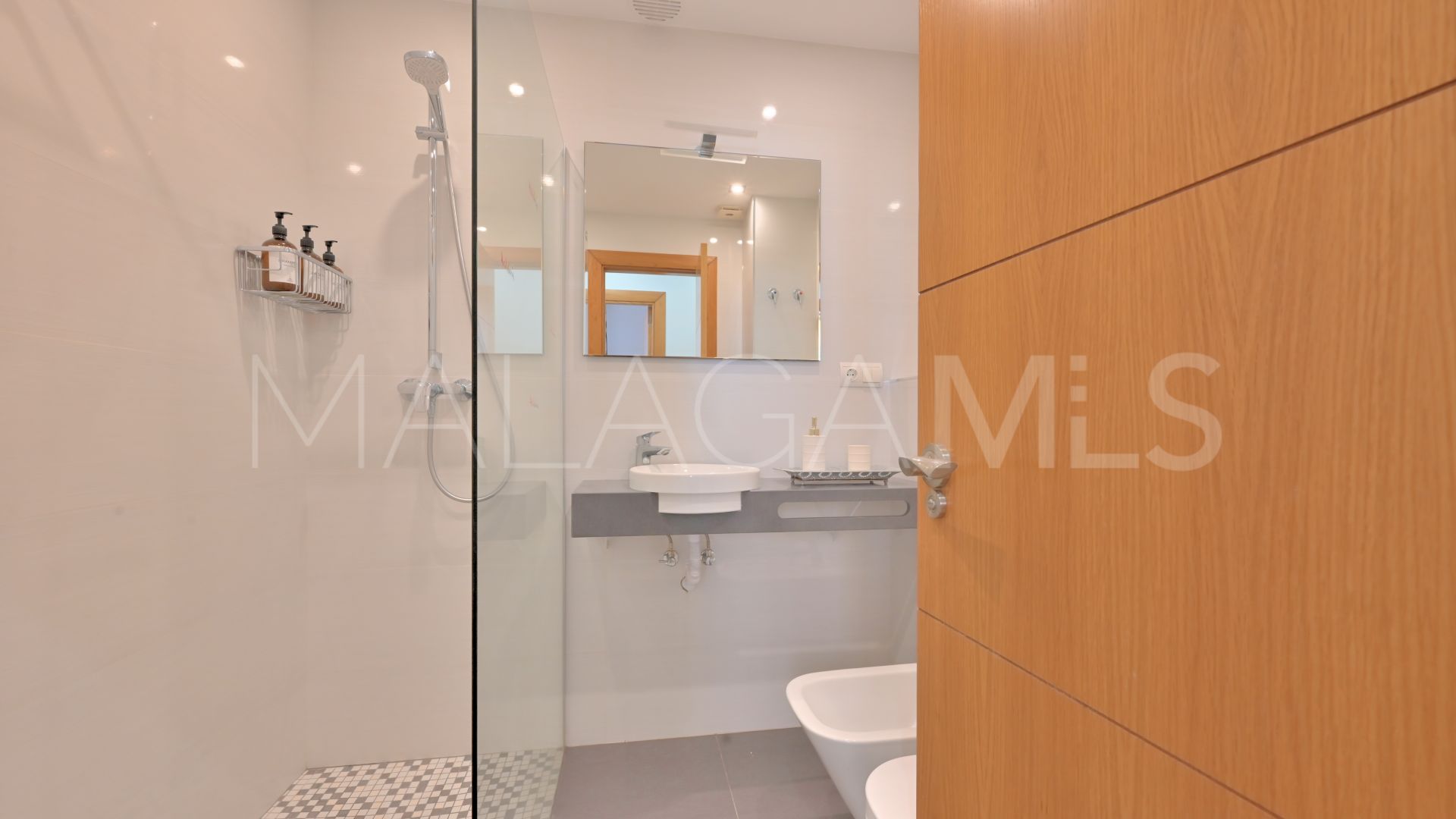 Calahonda, apartamento planta baja with 3 bedrooms a la venta