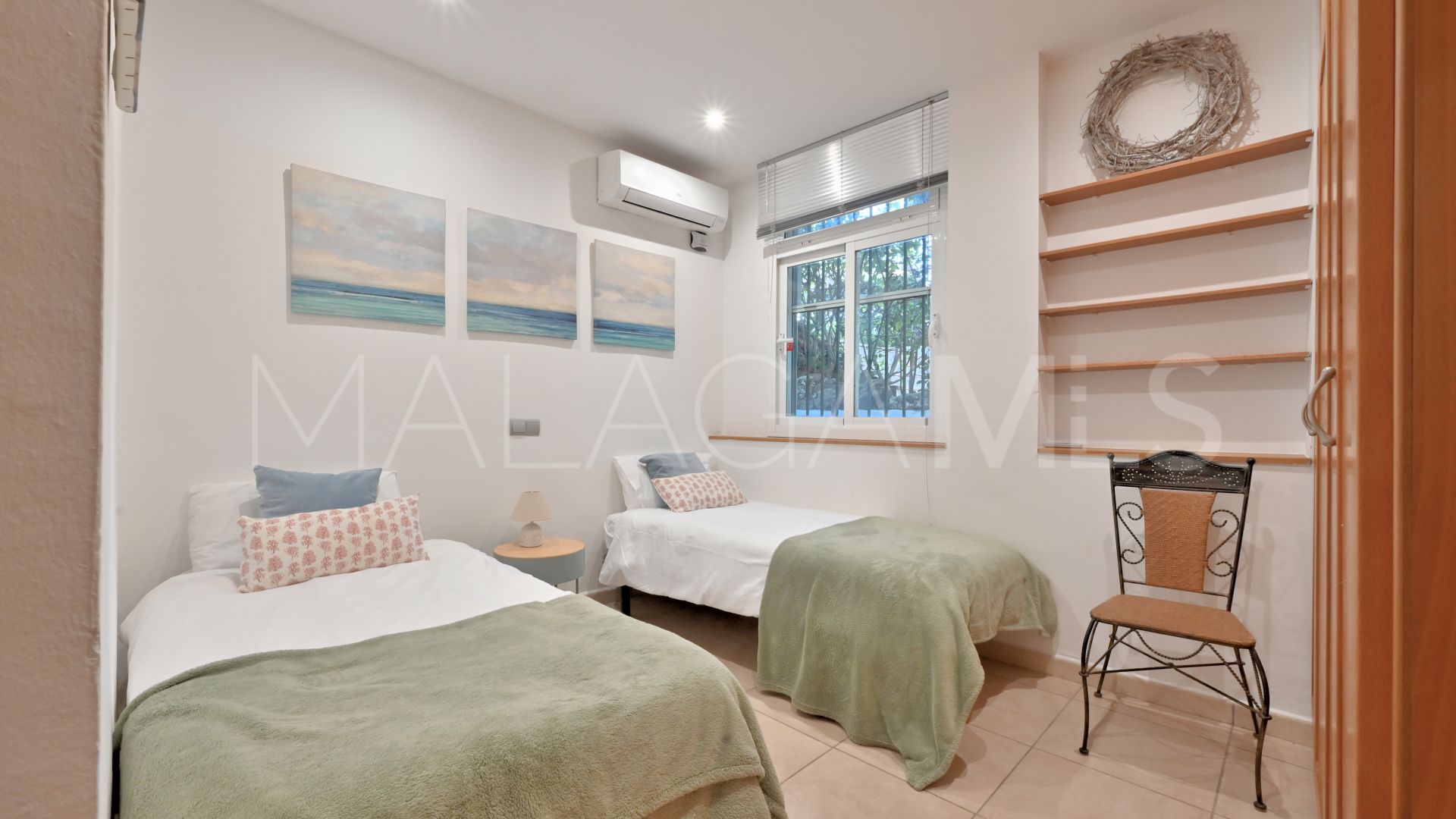 Calahonda, apartamento planta baja with 3 bedrooms a la venta