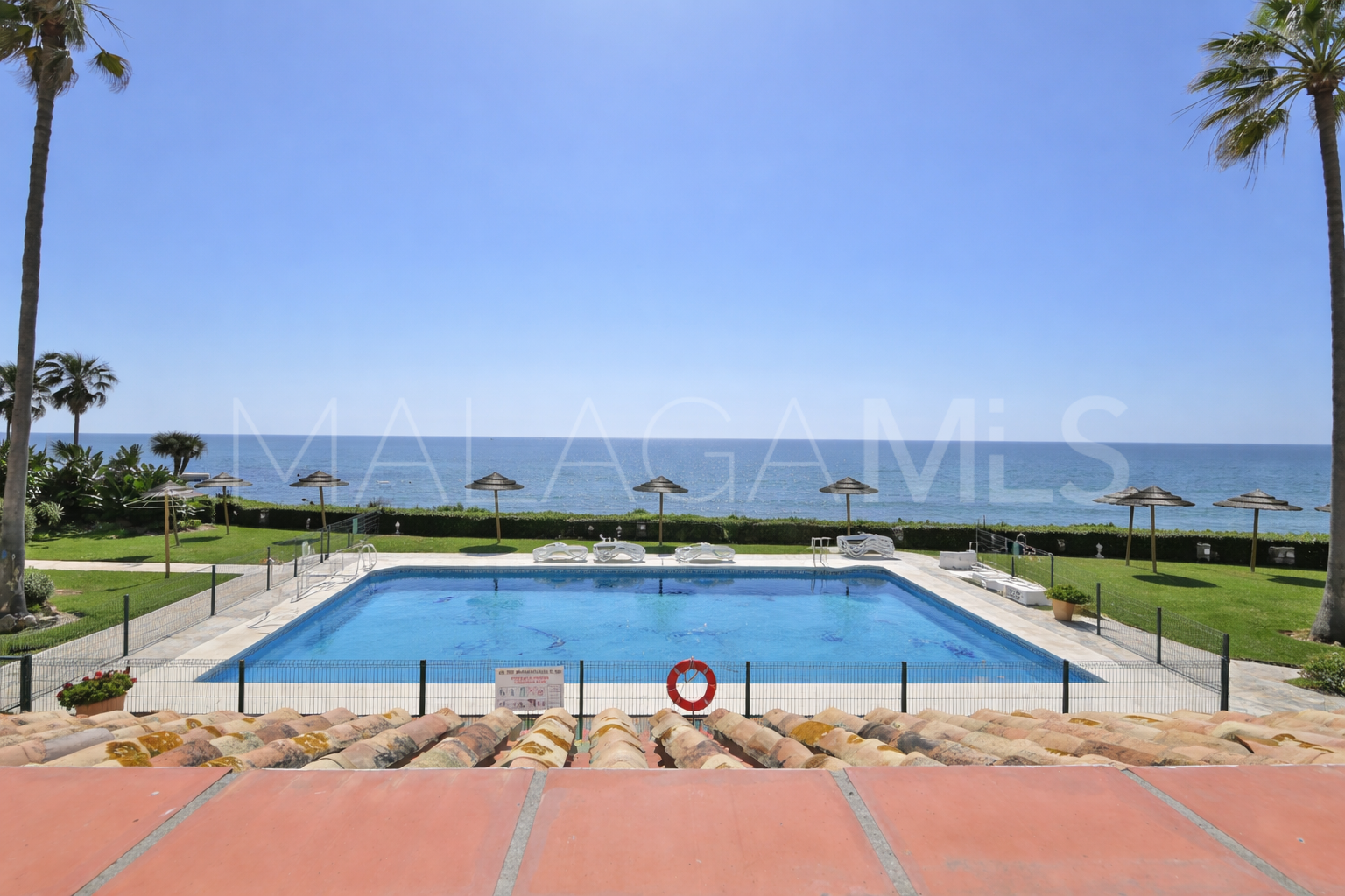 Calahonda, apartamento planta baja with 3 bedrooms a la venta
