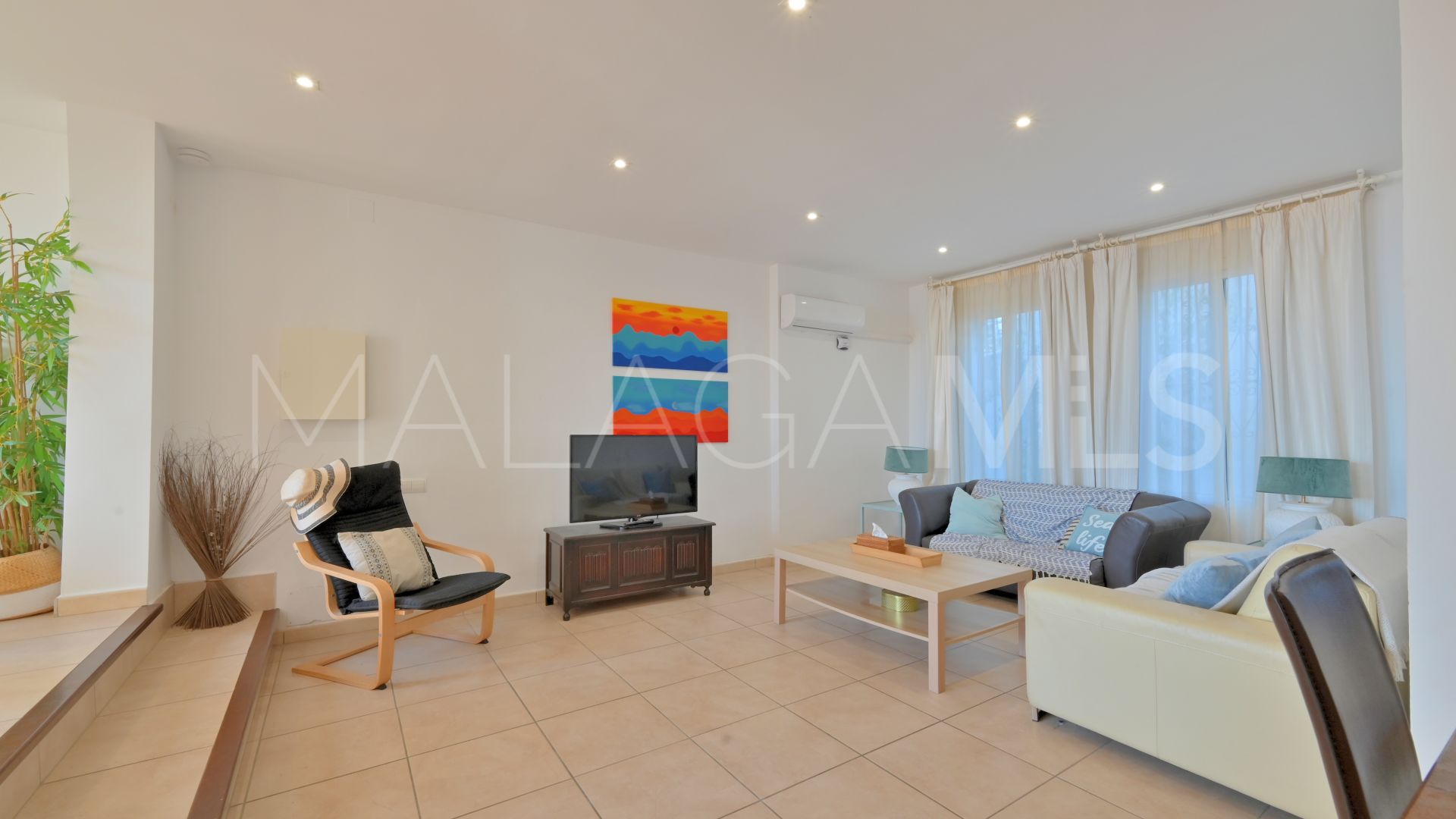 Calahonda, apartamento planta baja with 3 bedrooms a la venta