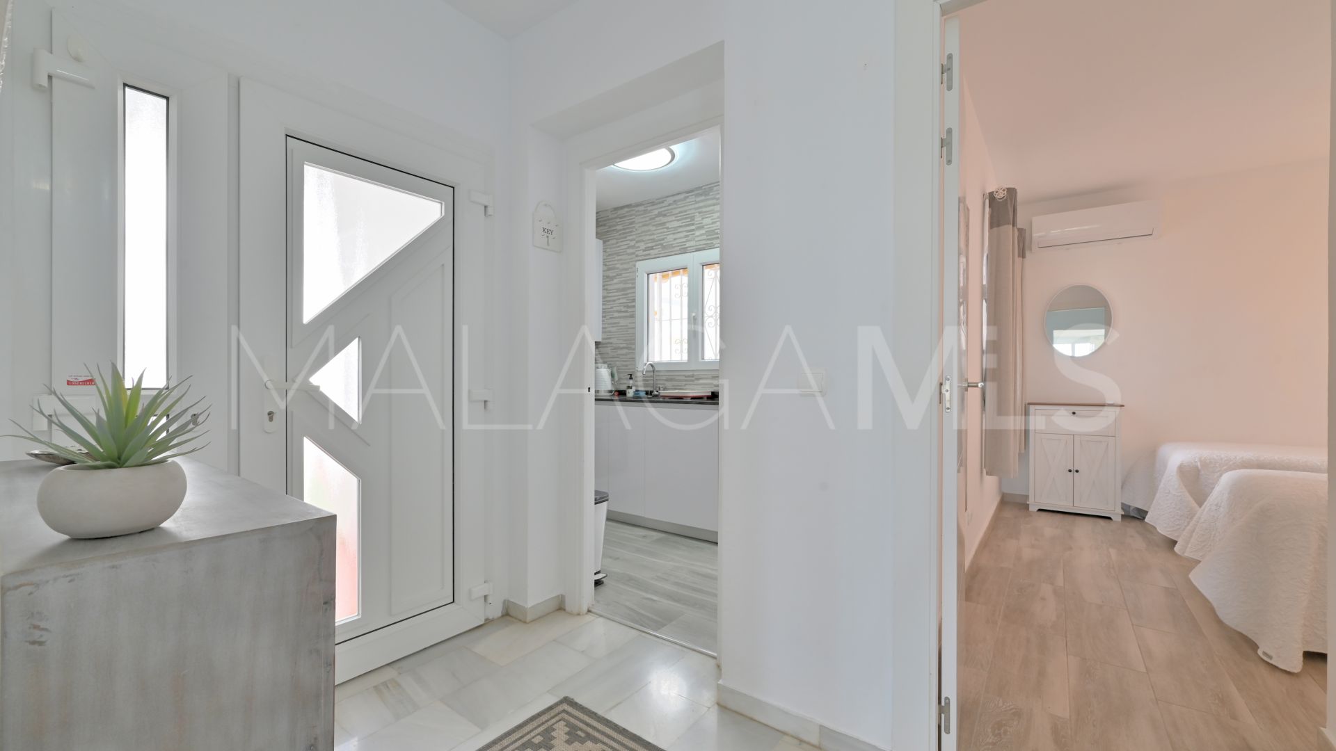 Appartement rez de chaussée for sale in Calahonda