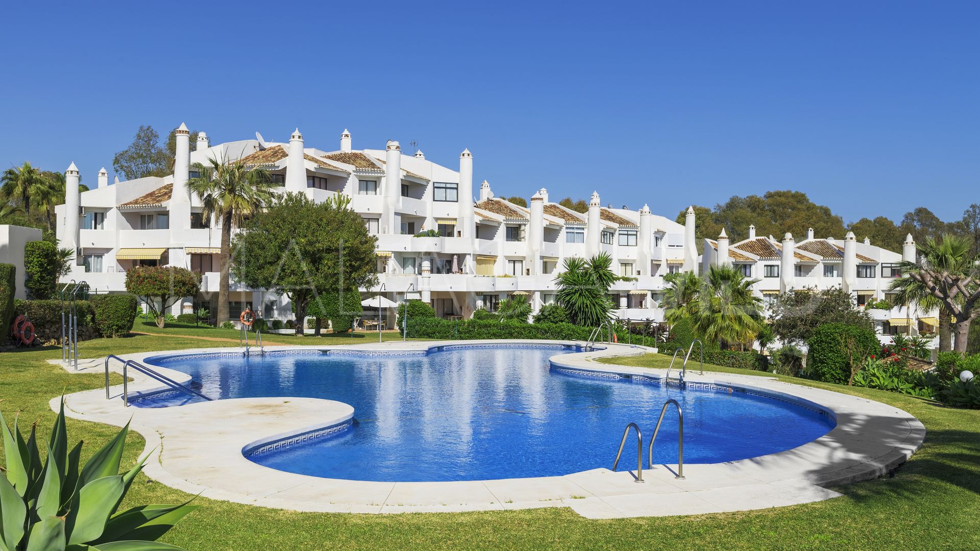 Appartement rez de chaussée for sale in Calahonda