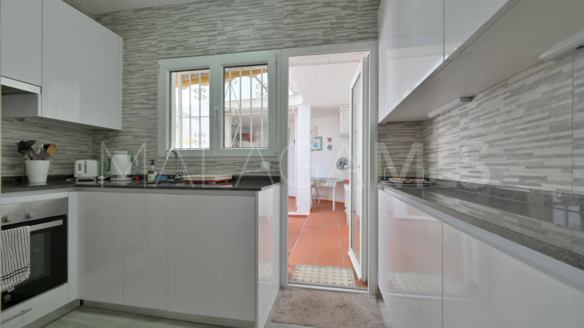 Appartement rez de chaussée for sale in Calahonda