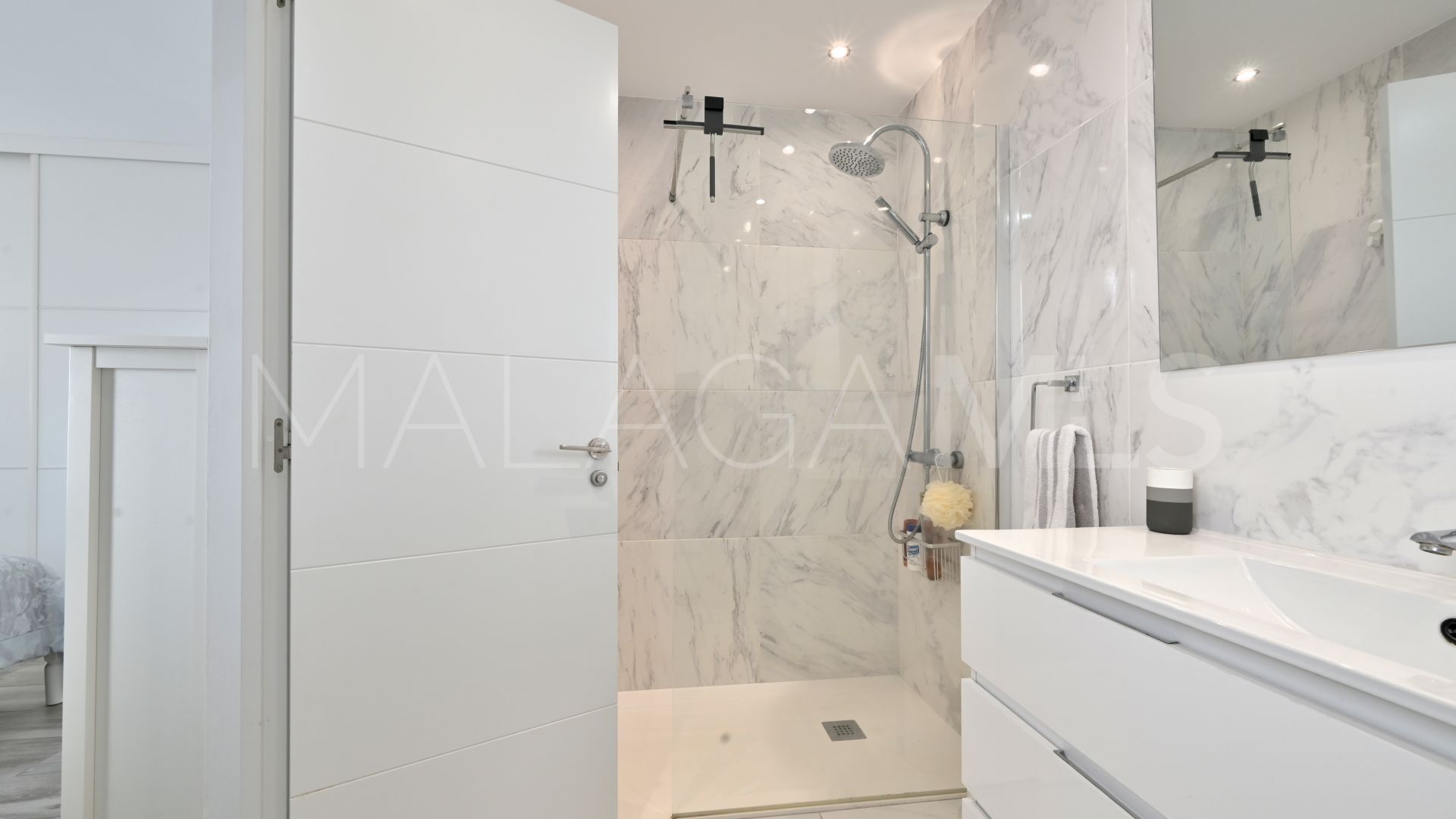 Appartement rez de chaussée for sale in Calahonda