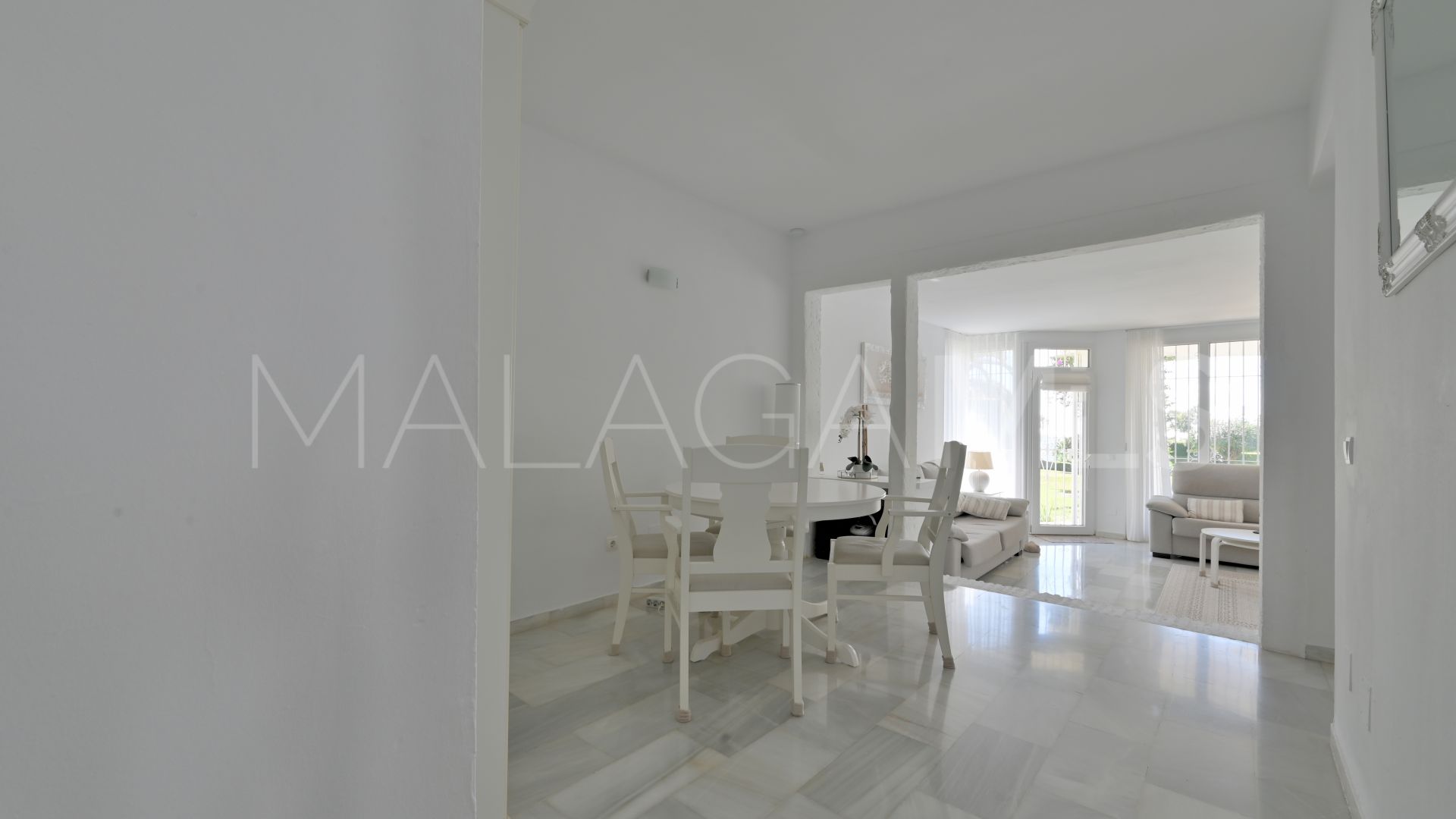 Appartement rez de chaussée for sale in Calahonda