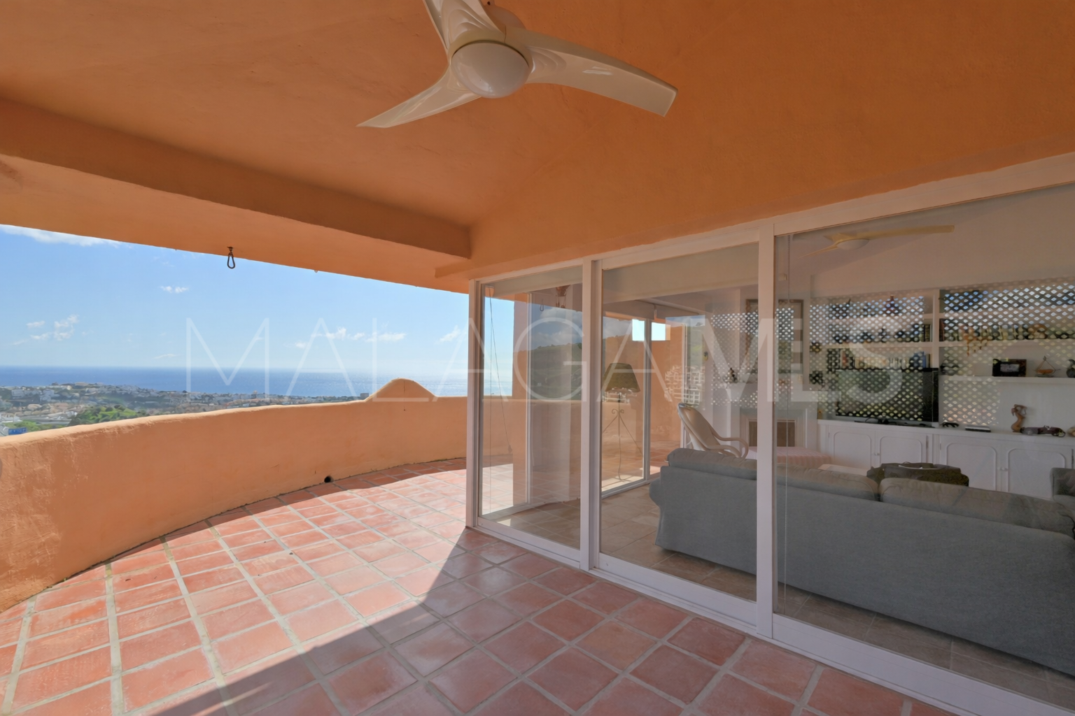 Penthaus for sale in Calahonda