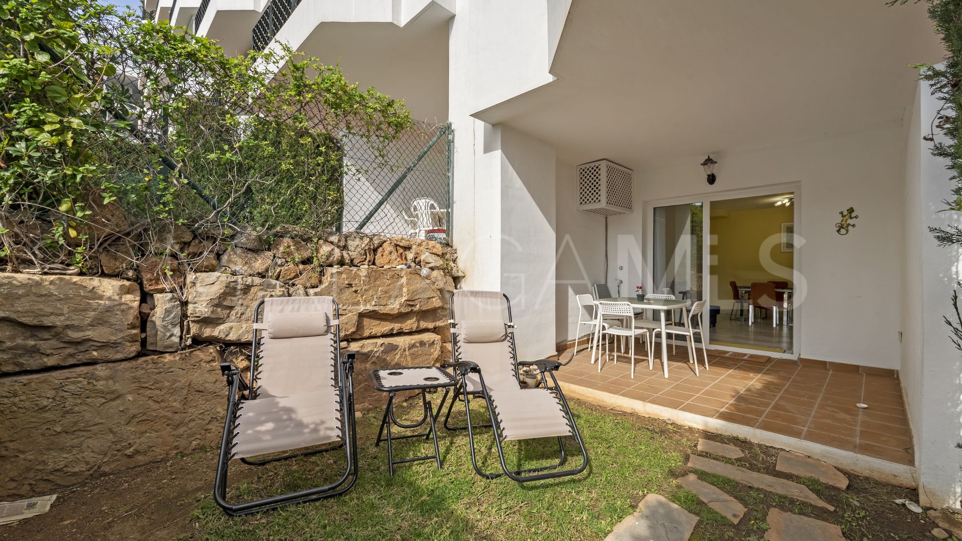 Appartement rez de chaussée for sale in Calahonda