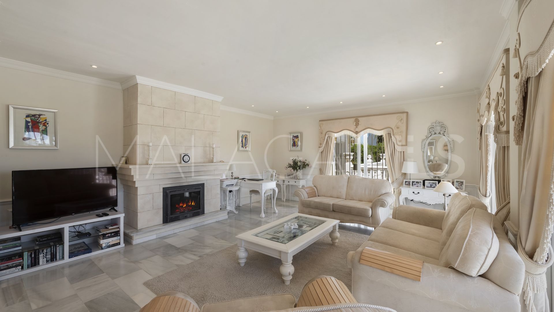Villa for sale in Mijas Costa