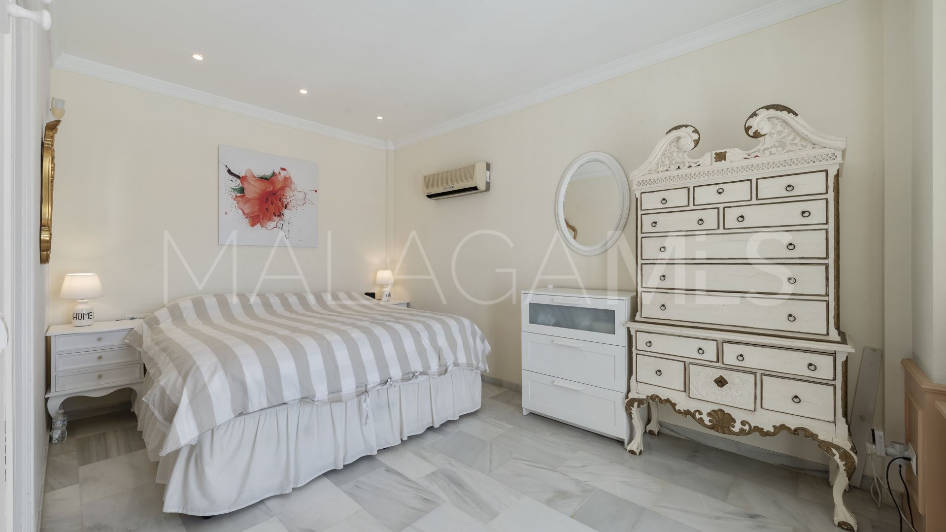 Villa for sale in Mijas Costa