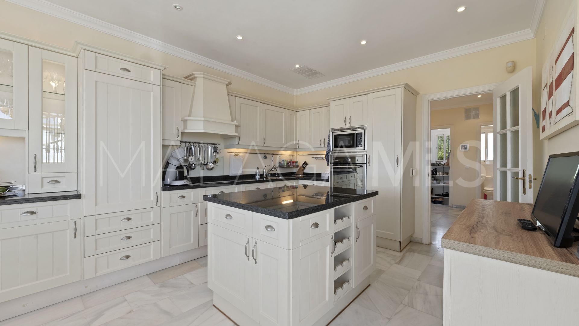 Villa for sale in Mijas Costa