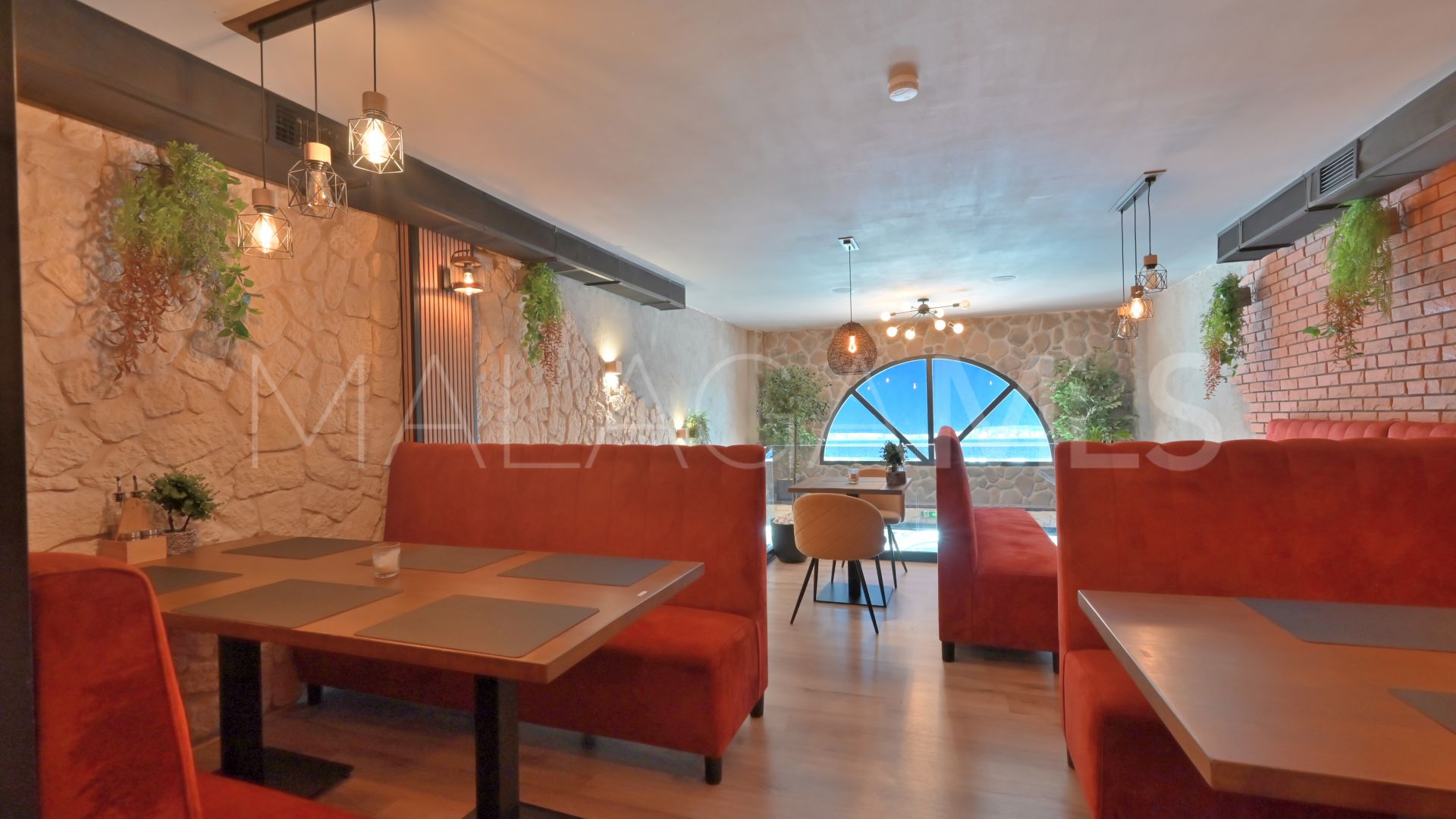 Buy restaurante in Calahonda