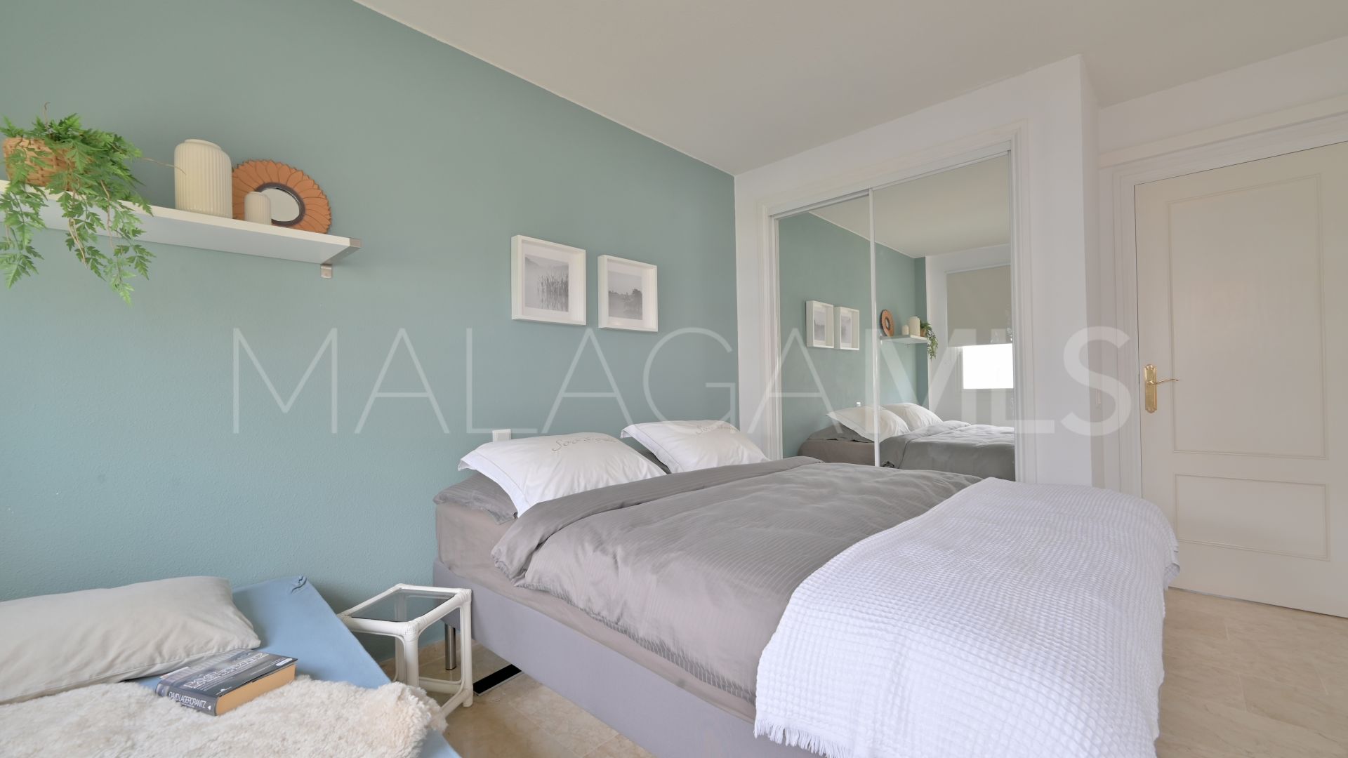 Apartment in Calahonda for sale
