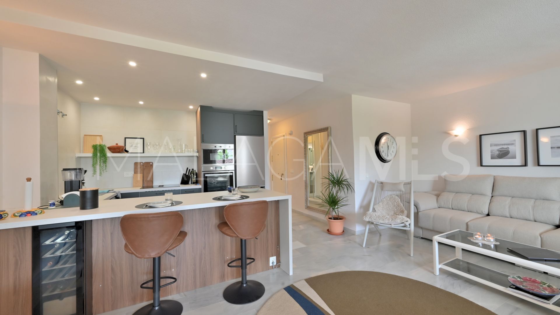 Apartment in Calahonda for sale