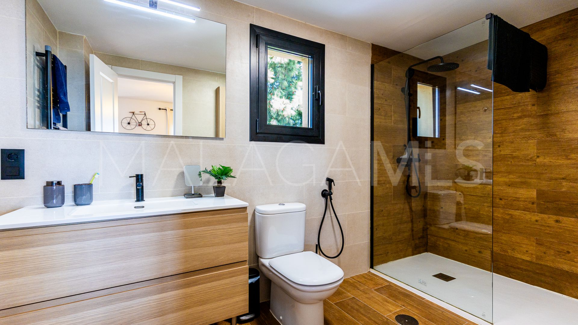 Lägenhet for sale in Calahonda