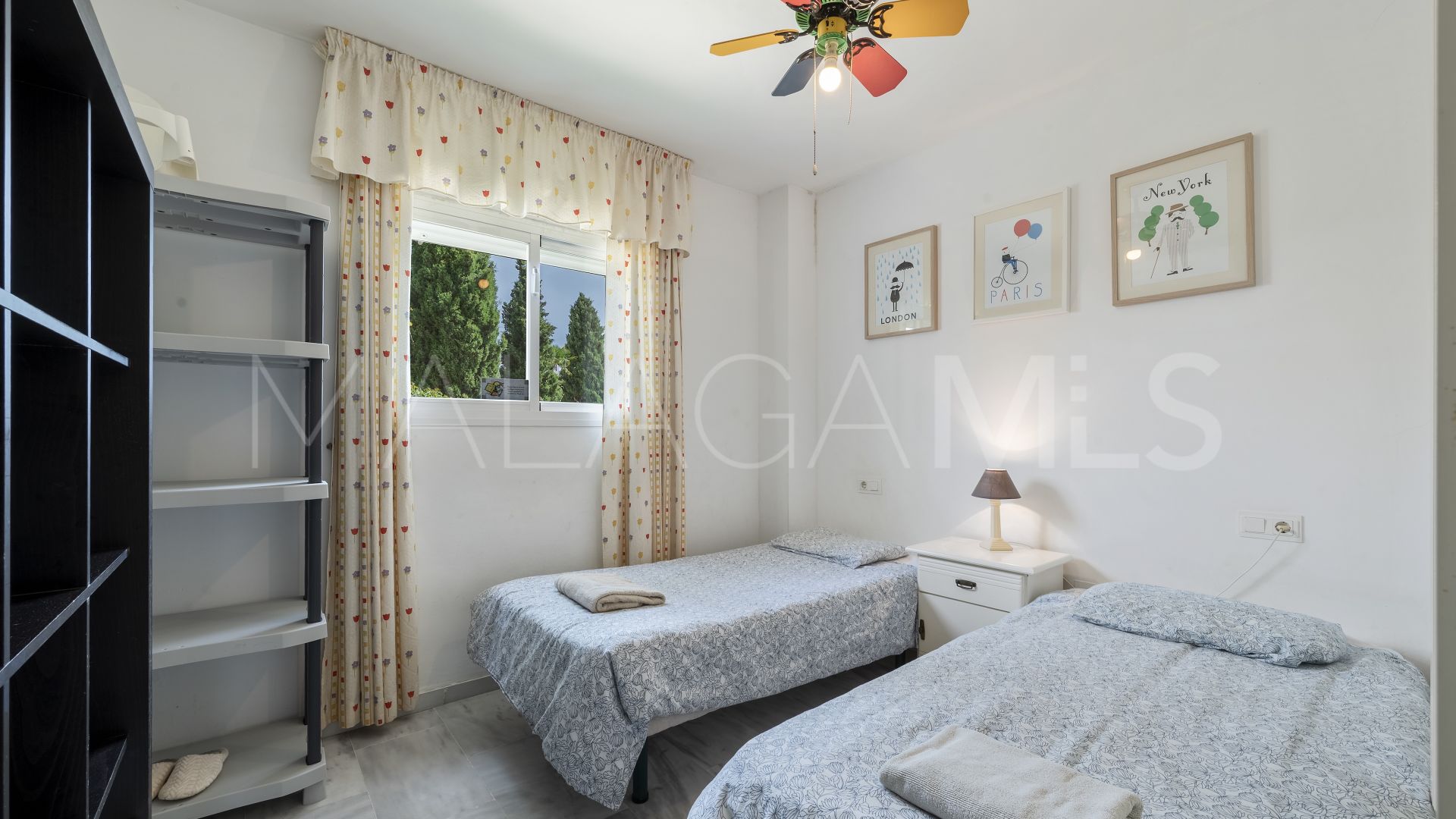 Apartamento planta baja with 3 bedrooms for sale in Calahonda