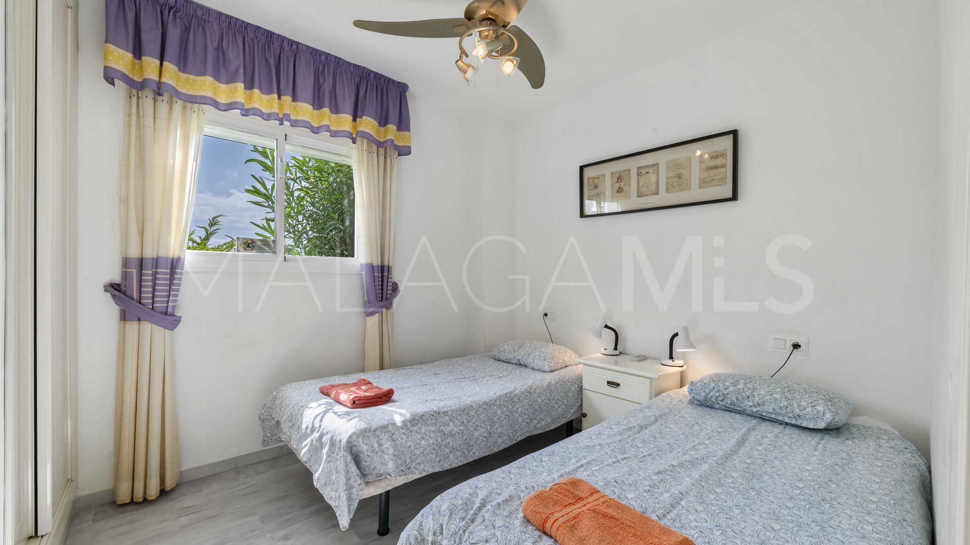 Apartamento planta baja with 3 bedrooms for sale in Calahonda