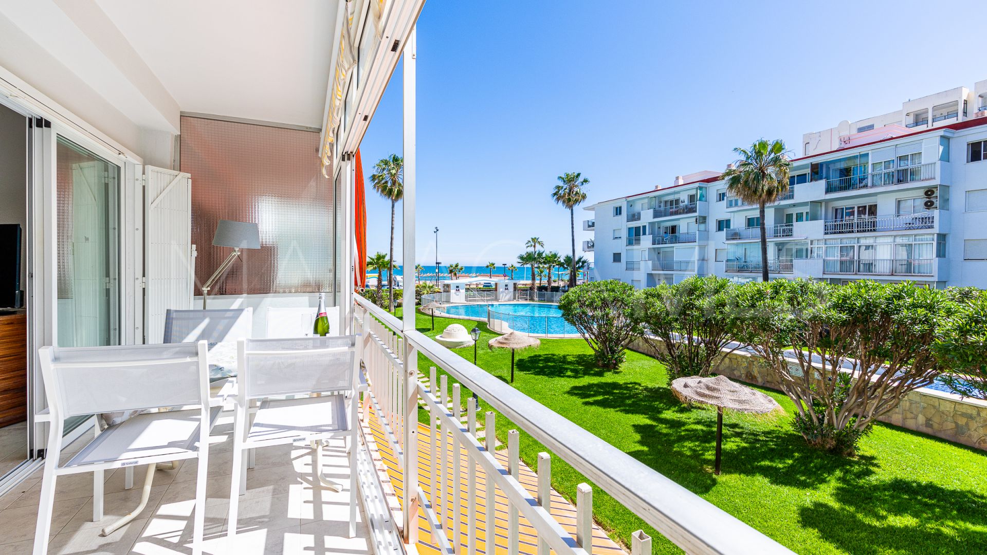 Buy apartamento in Fuengirola