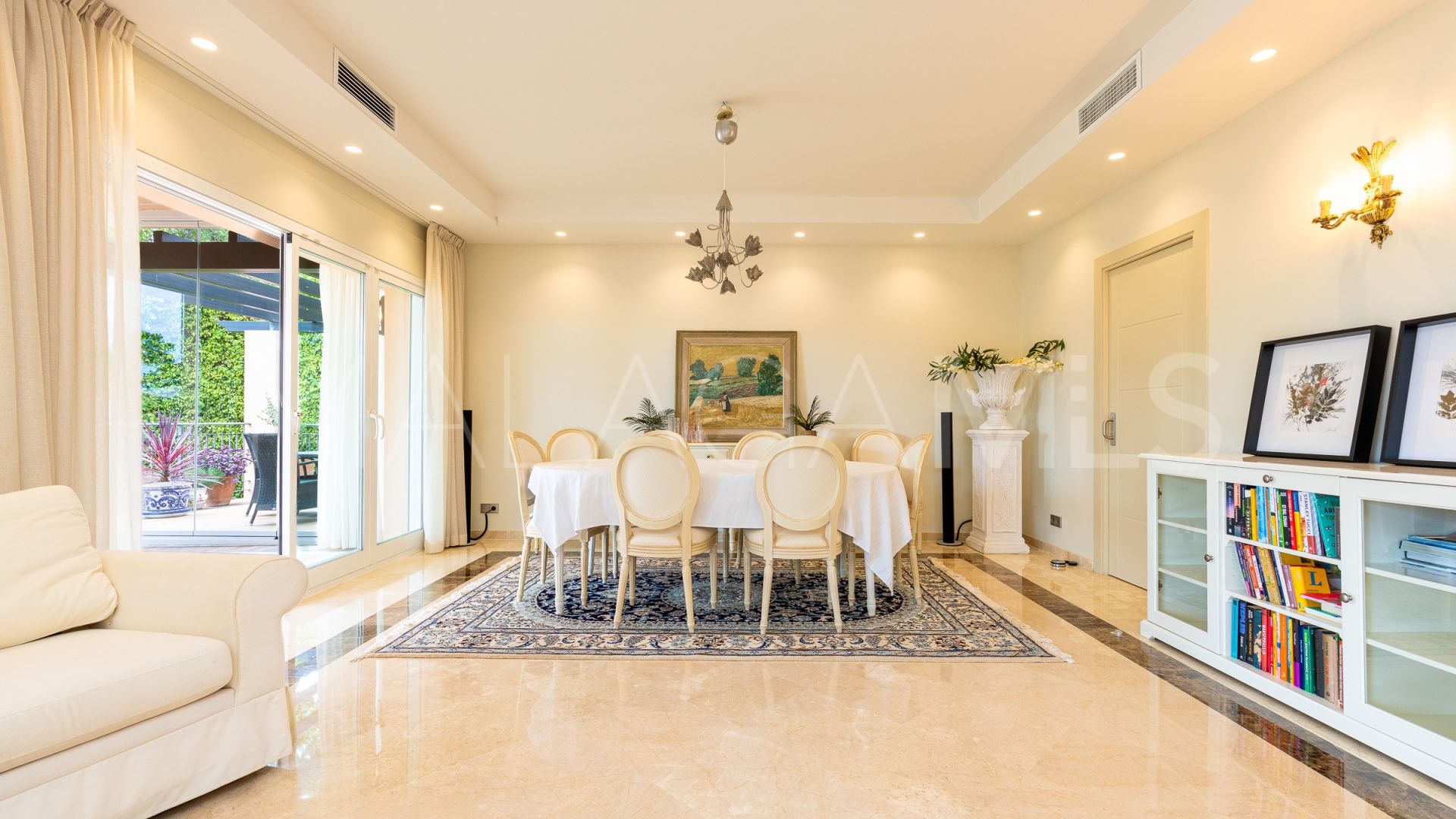 Villa for sale in El Rosario