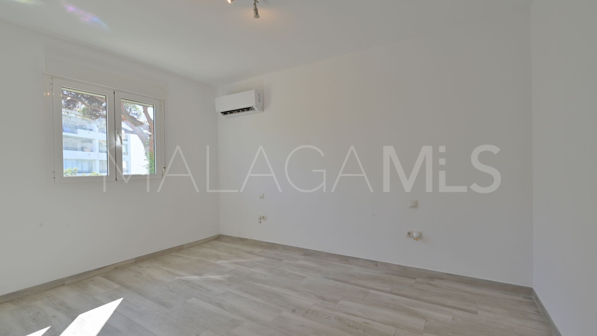 Duplex rez de chaussée for sale in Calahonda