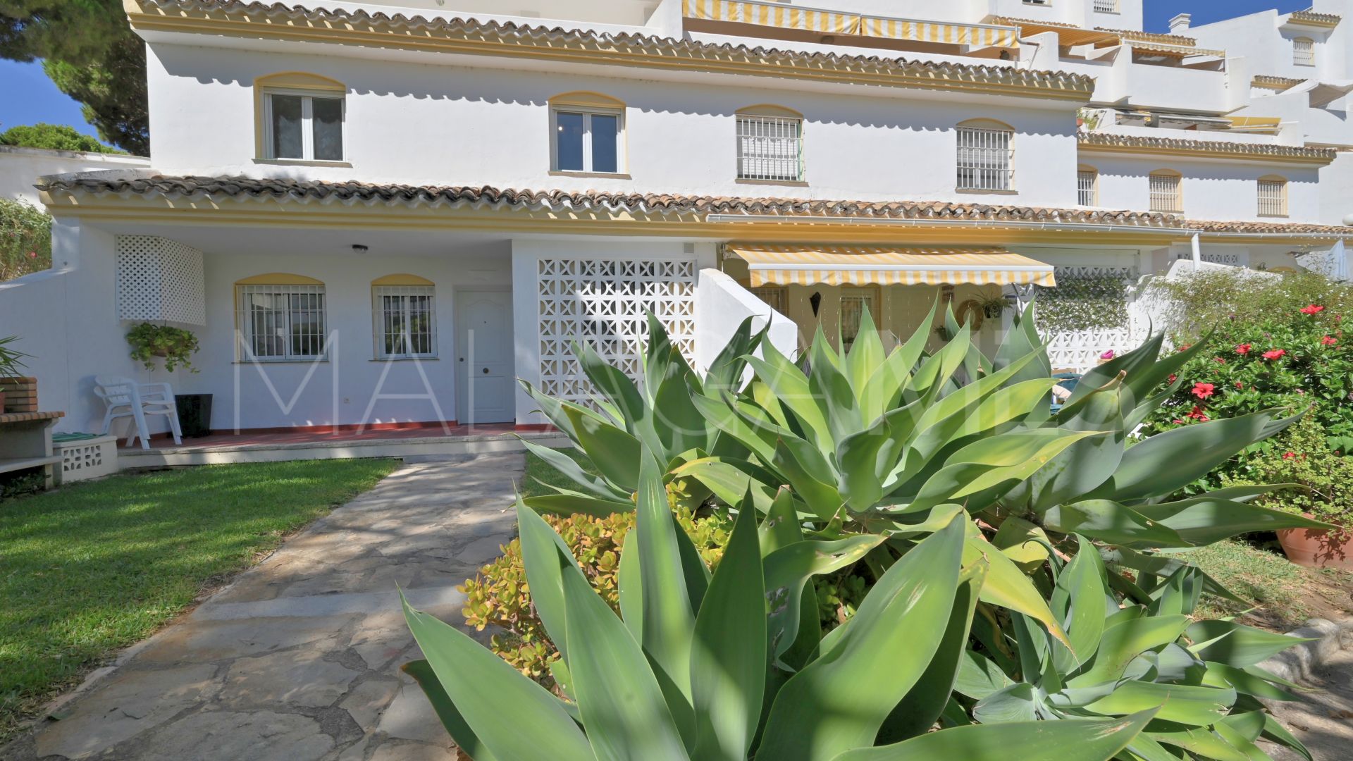 Duplex rez de chaussée for sale in Calahonda
