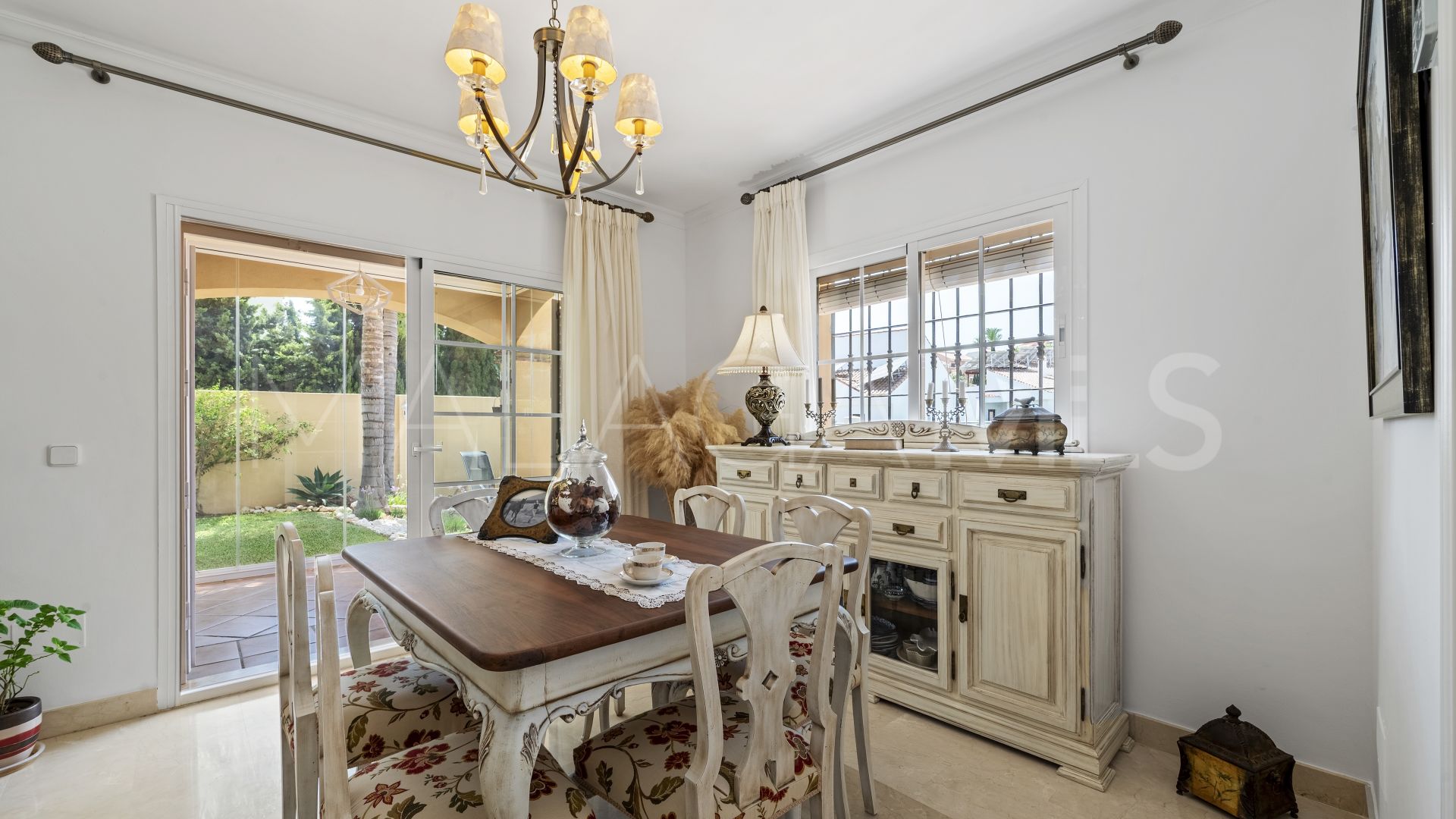 Villa for sale in Riviera del Sol