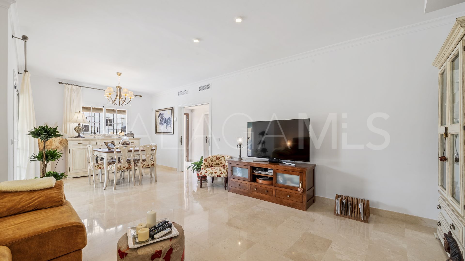 Villa for sale in Riviera del Sol