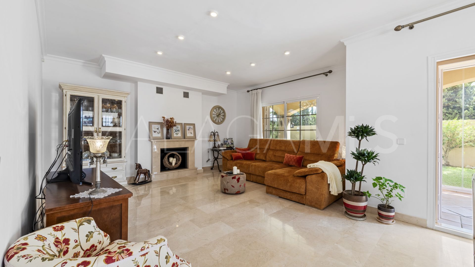Villa for sale in Riviera del Sol