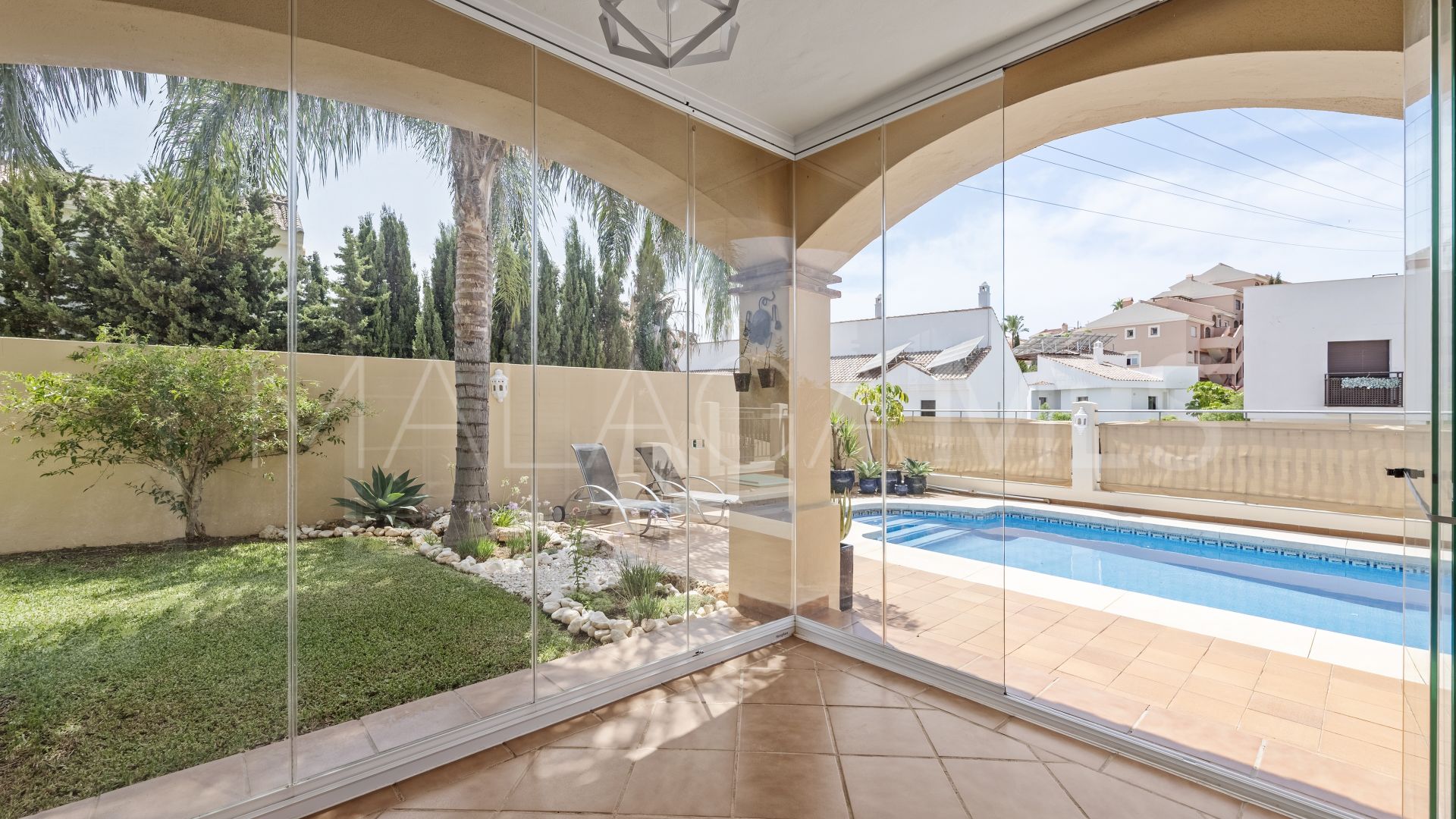 Villa for sale in Riviera del Sol