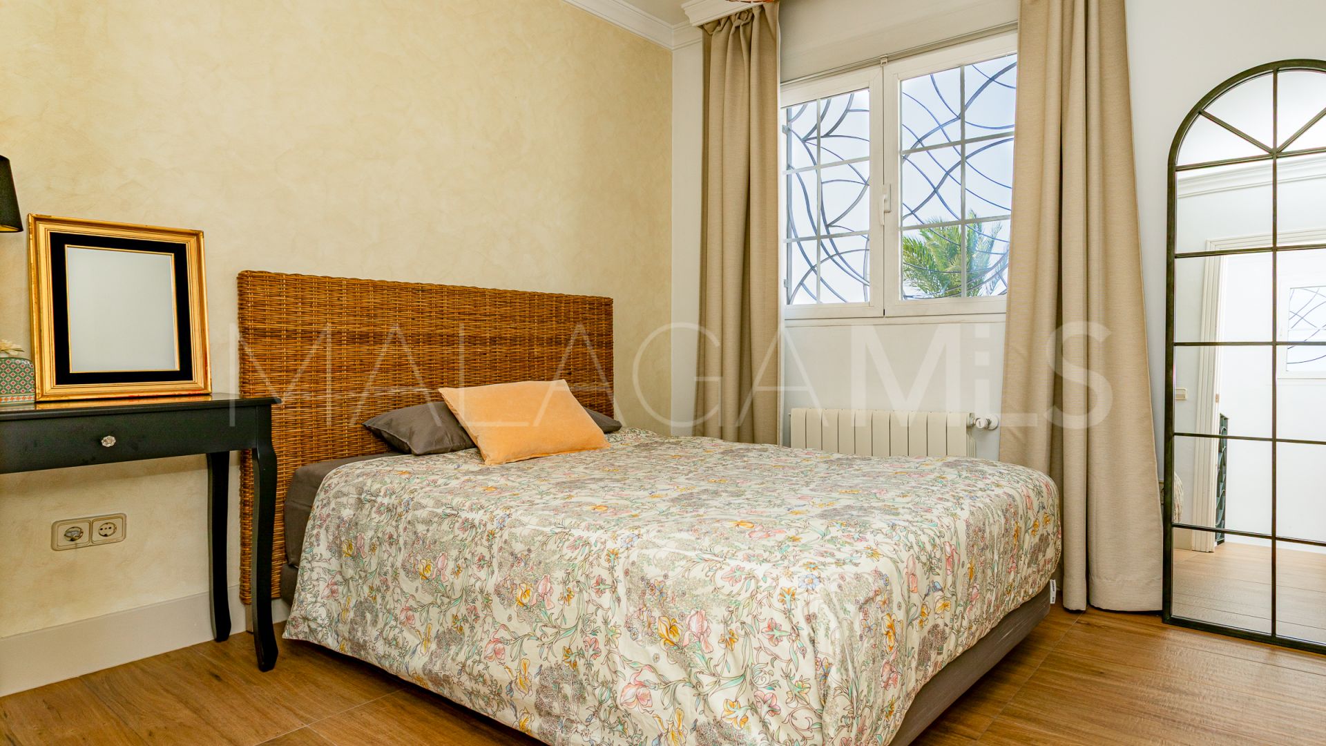 Villa de 6 bedrooms a la venta in Calahonda
