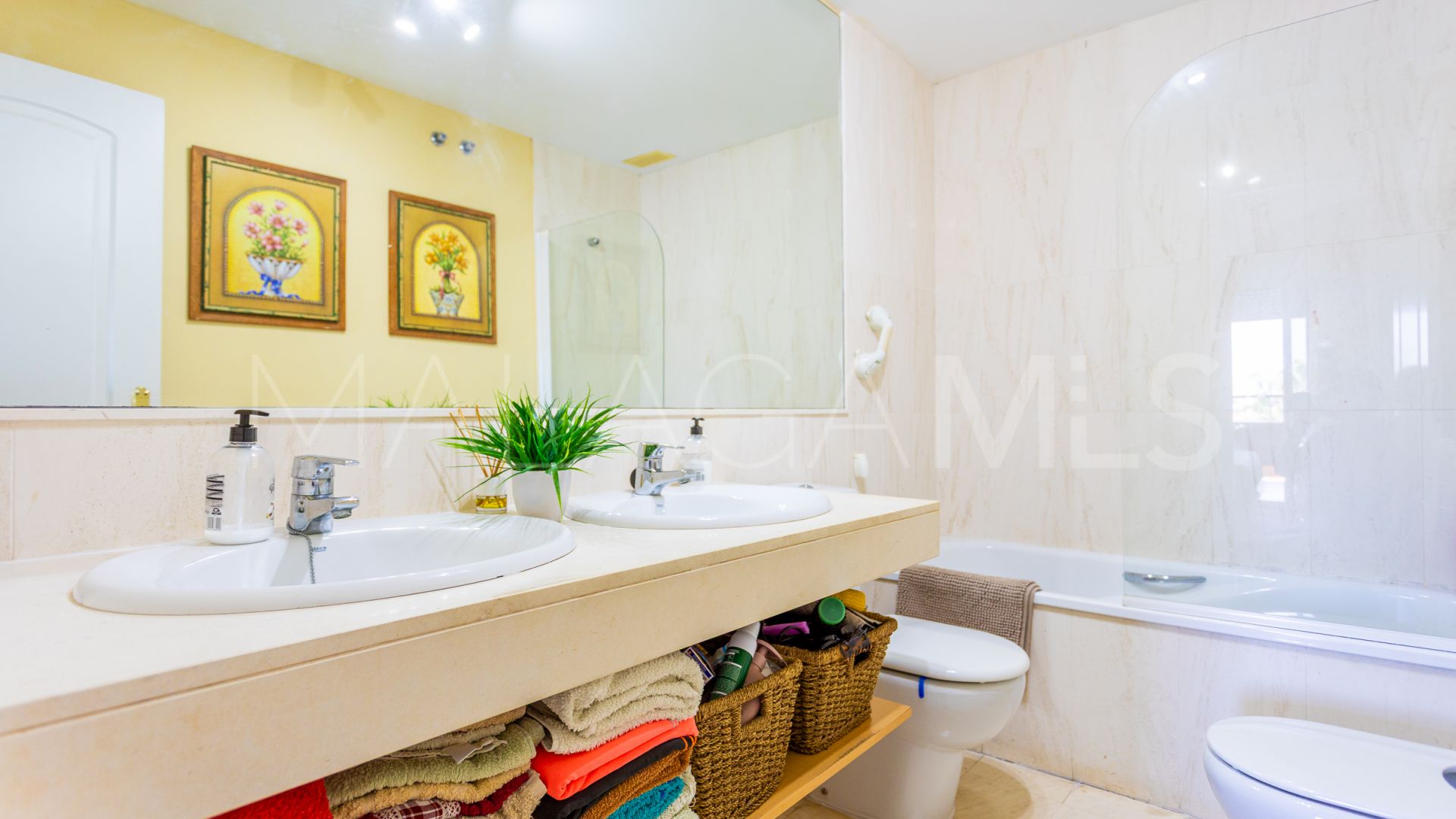 Apartamento for sale in Calahonda with 1 bedroom