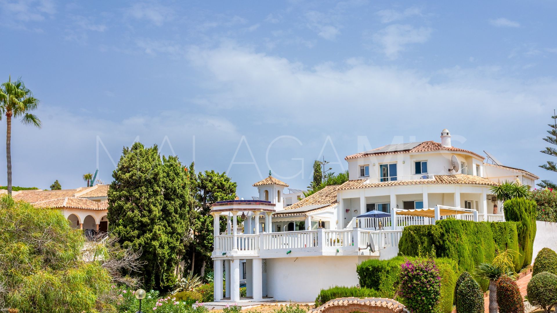 For sale 5 bedrooms villa in El Chaparral