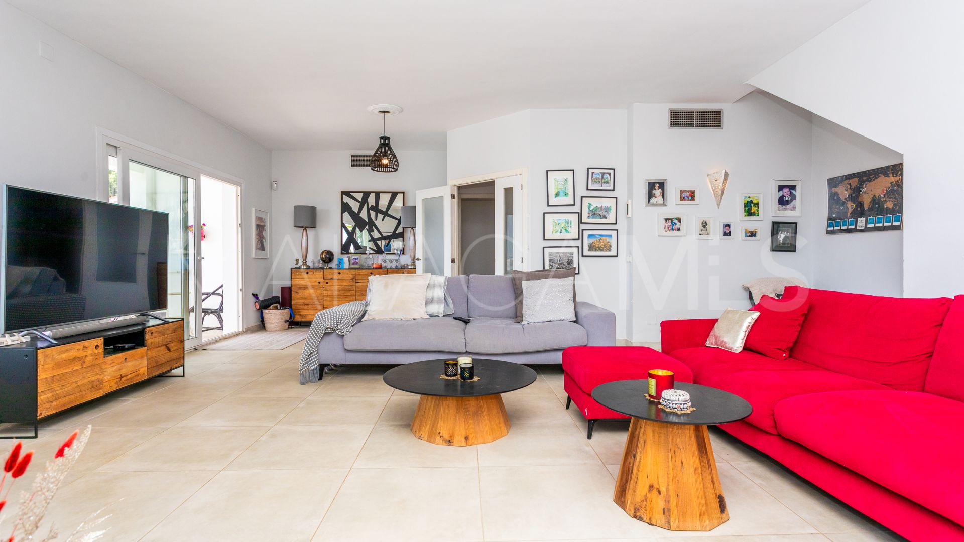 For sale 5 bedrooms villa in El Chaparral