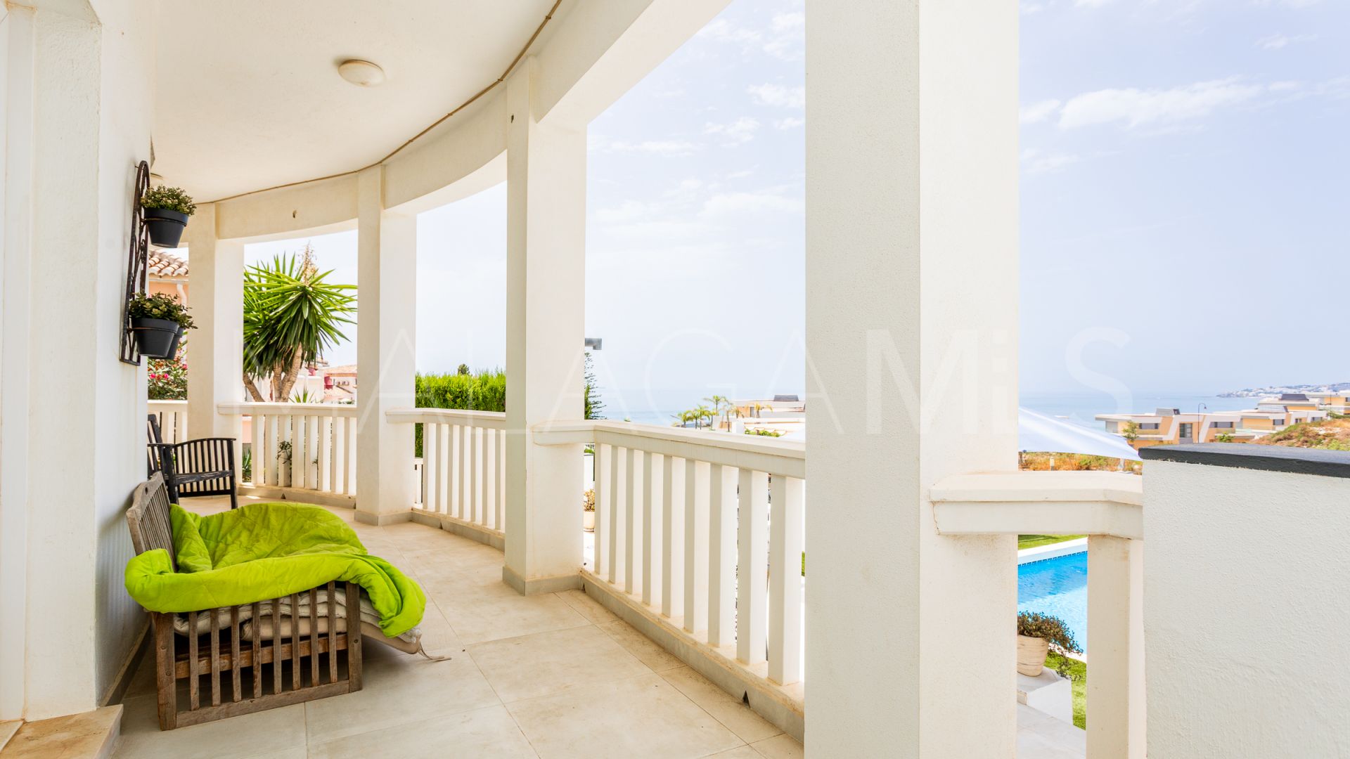For sale 5 bedrooms villa in El Chaparral