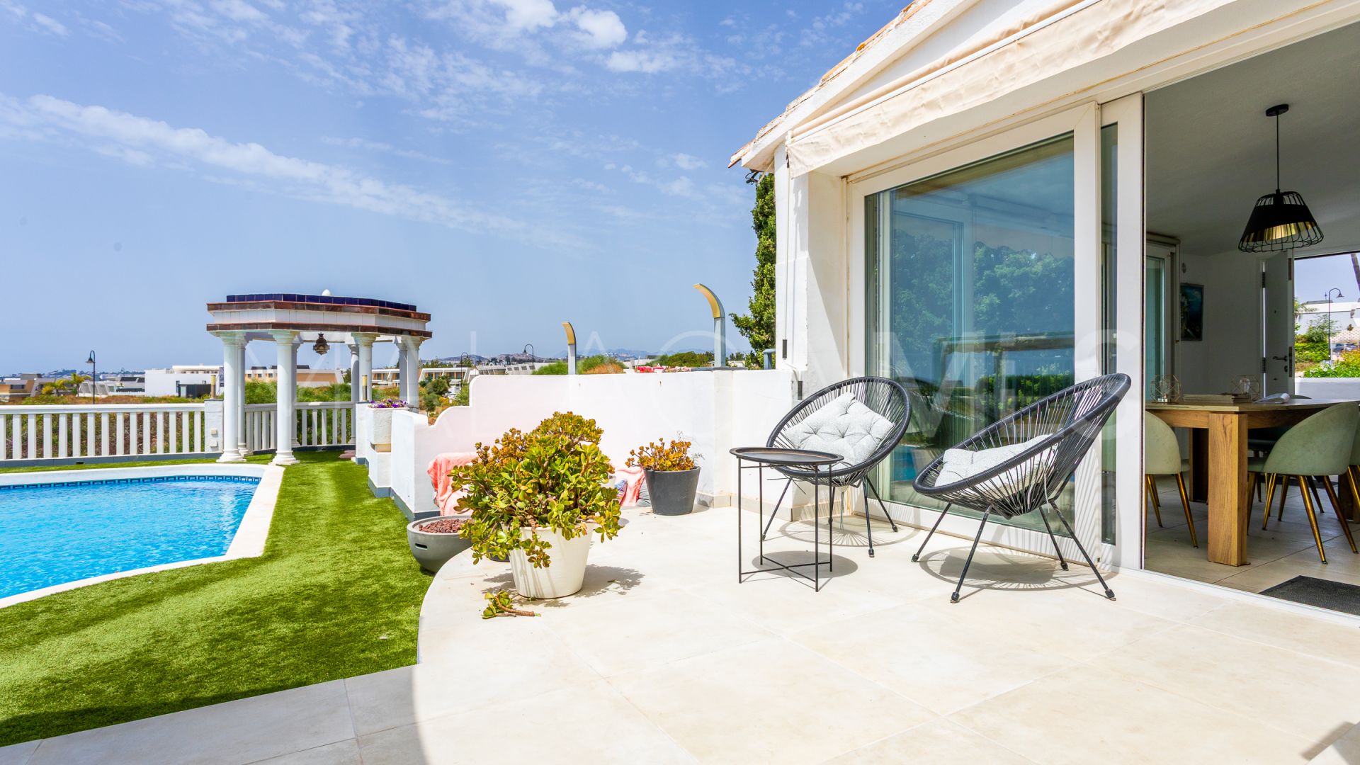 For sale 5 bedrooms villa in El Chaparral
