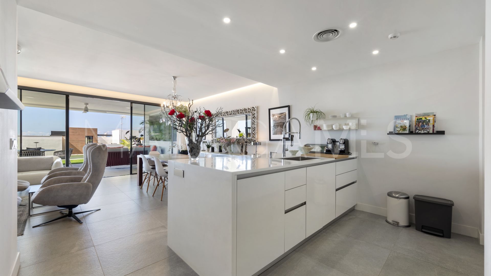 Ground floor apartment for sale in Cabopino