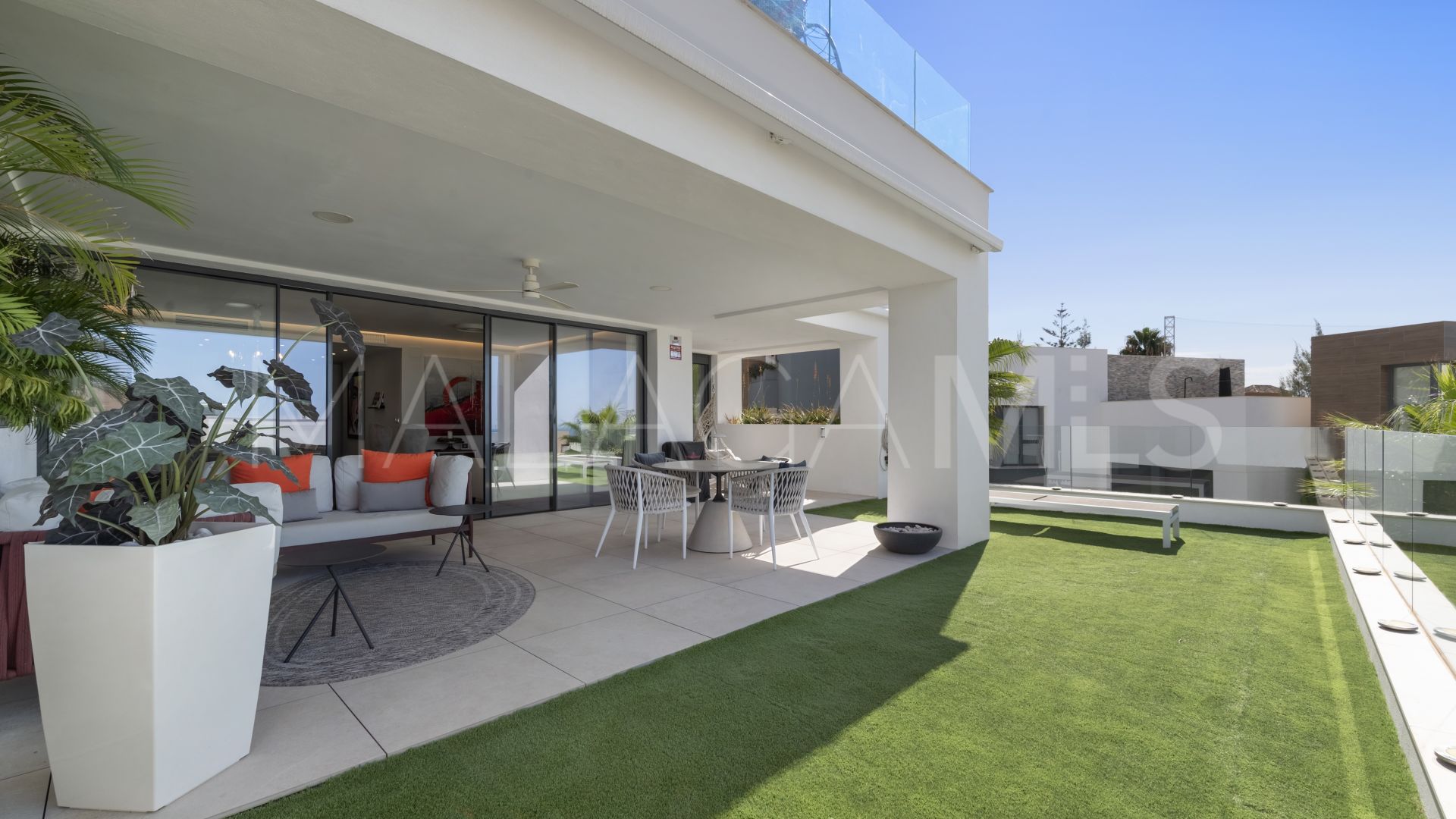 Ground floor apartment for sale in Cabopino