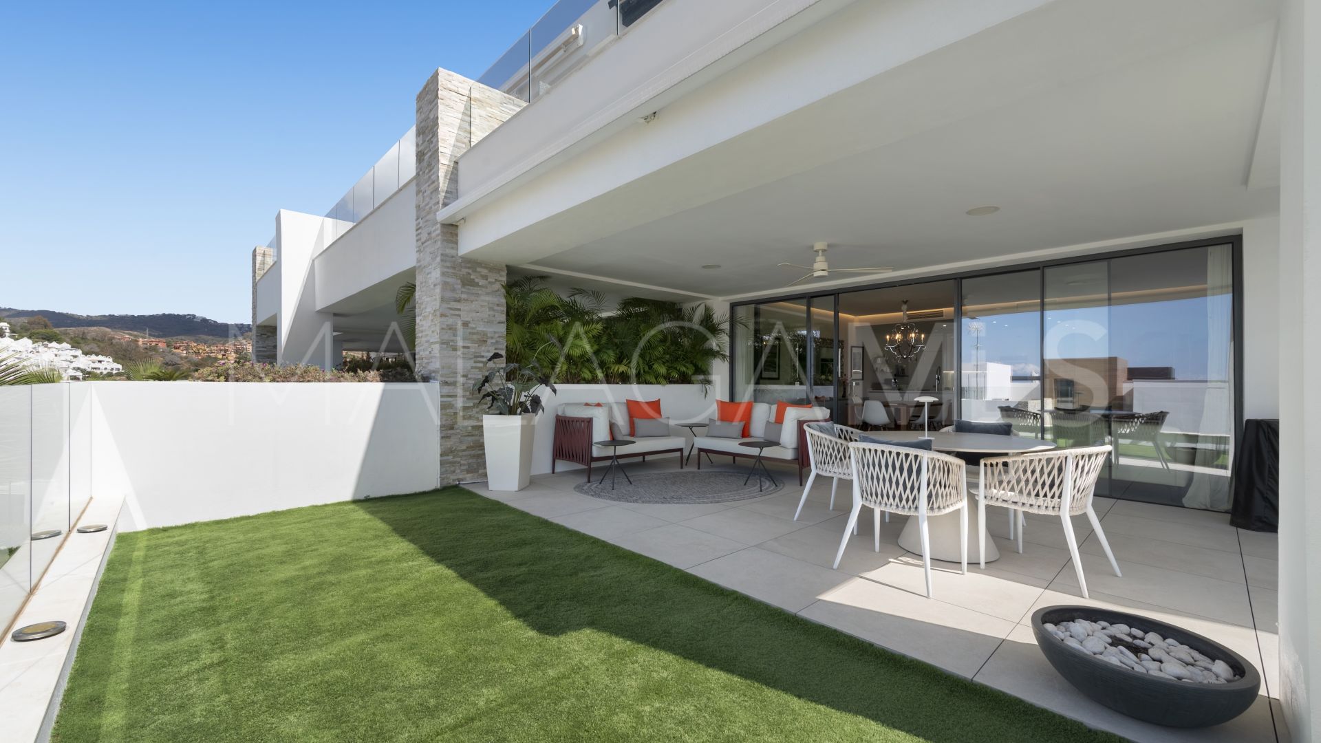 Ground floor apartment for sale in Cabopino