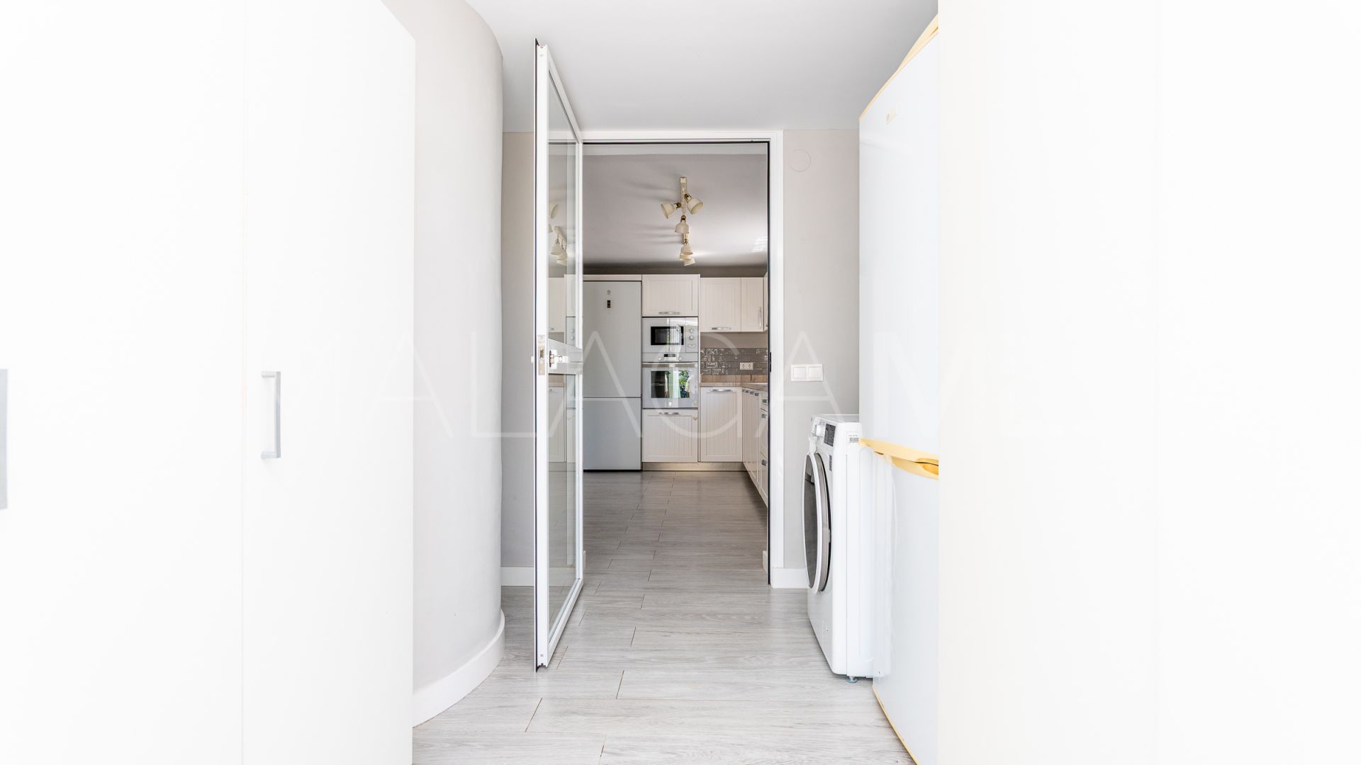 Villa for sale in Calahonda