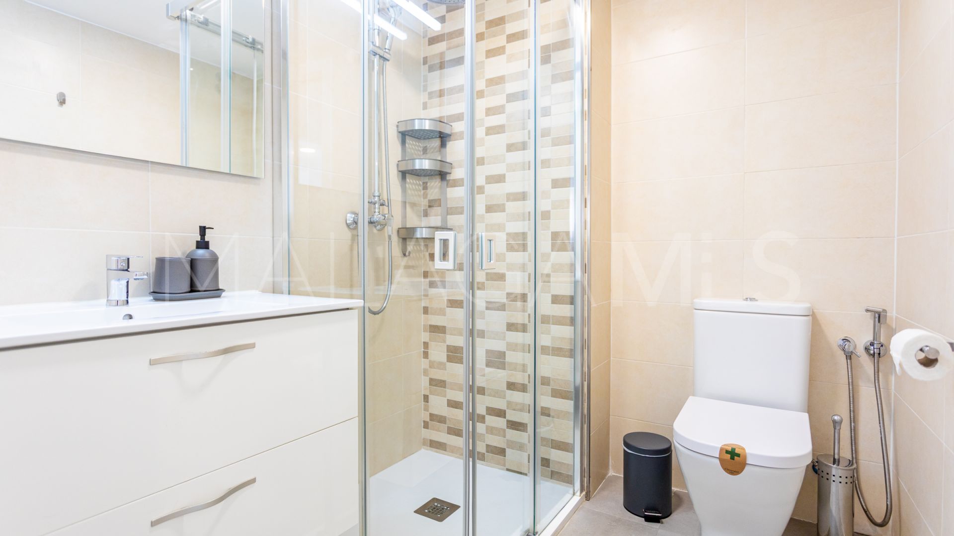 Immeuble for sale in Cala de Mijas