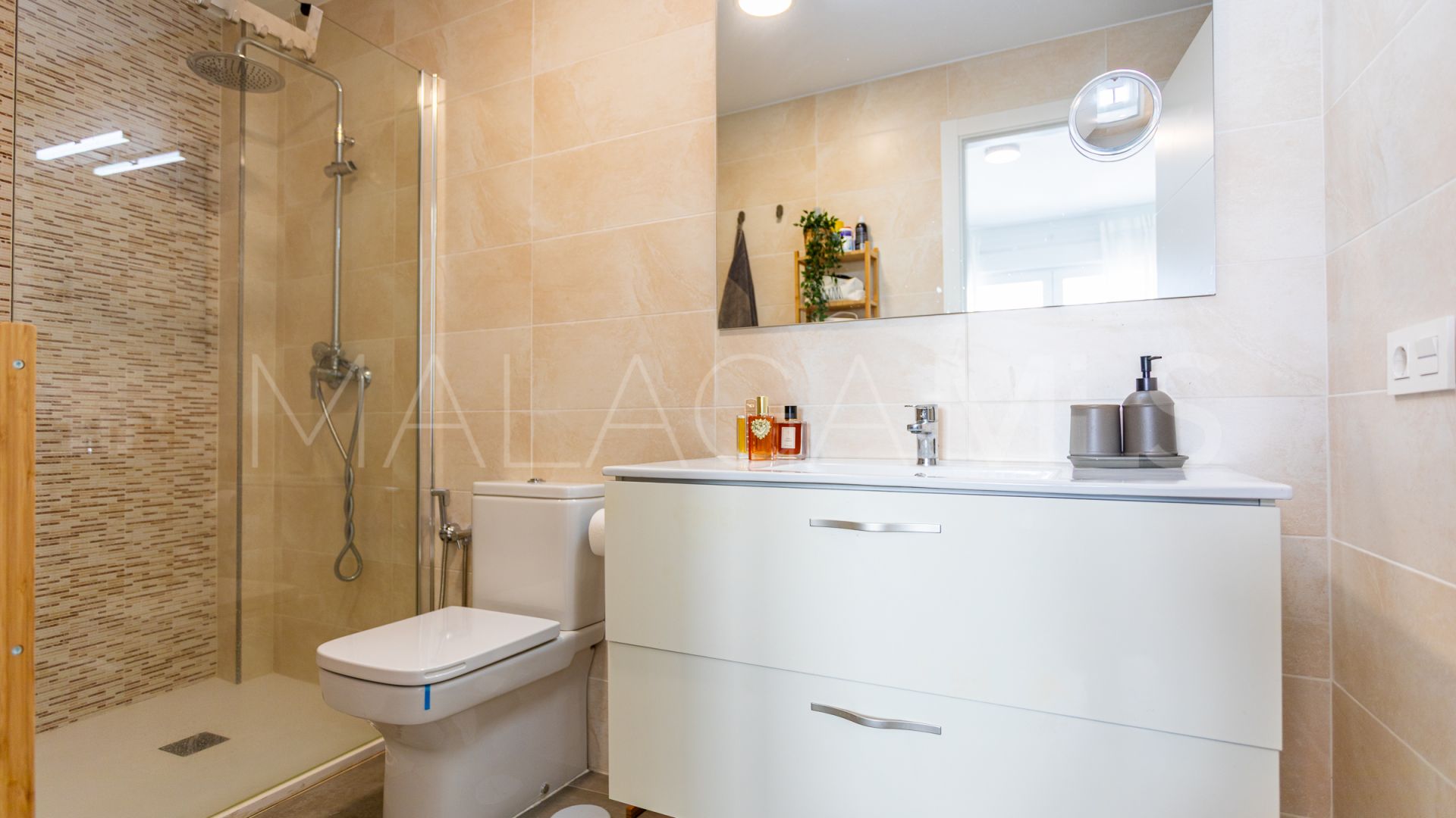 Immeuble for sale in Cala de Mijas