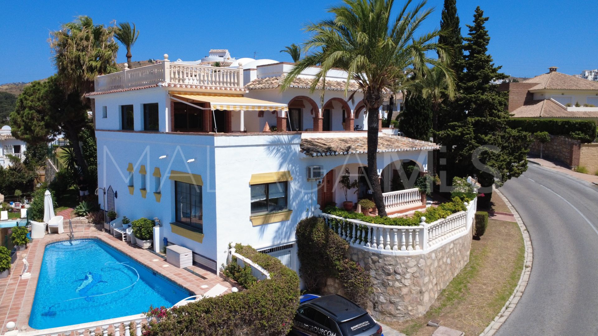 Villa for sale in Calahonda