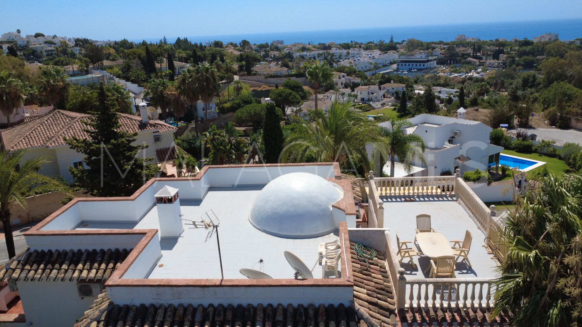 Villa for sale in Calahonda