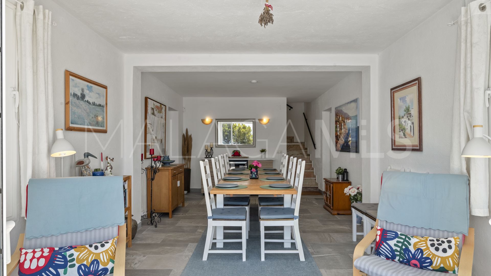 Villa for sale in Cala de Mijas