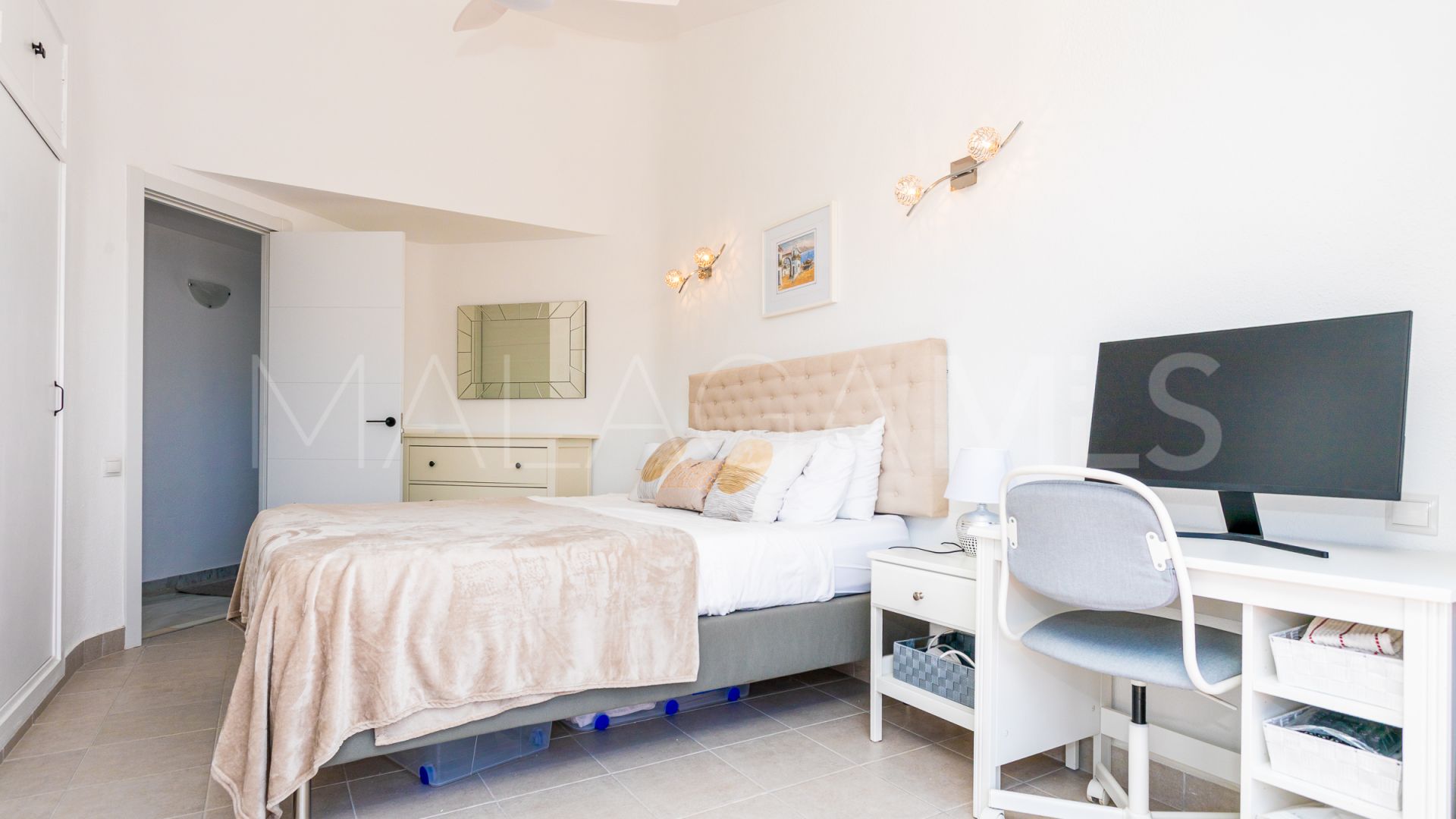 Duplex penthouse for sale in Calahonda