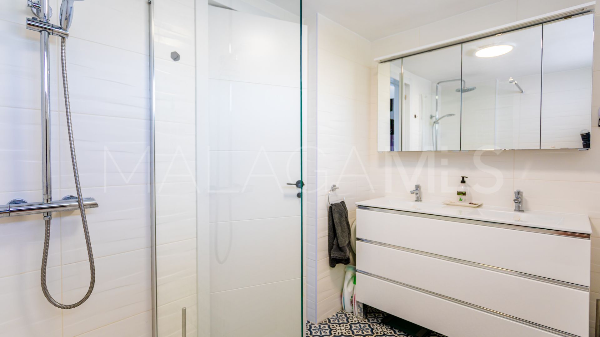 Duplex penthouse for sale in Calahonda