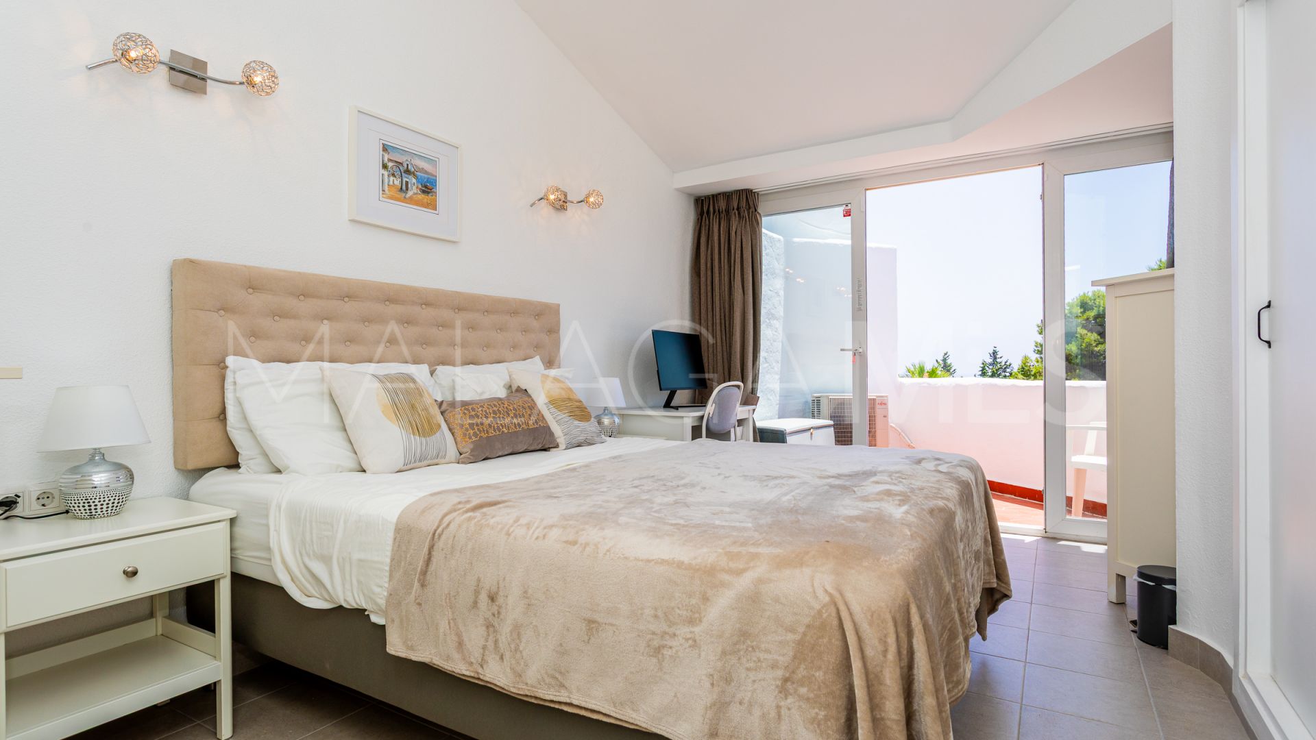 Duplex penthouse for sale in Calahonda